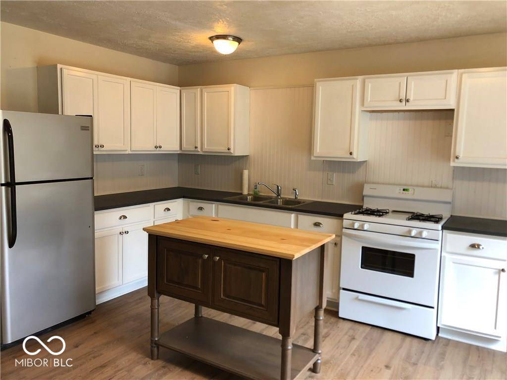 Indianapolis, IN 46226,8537 E 42nd PL