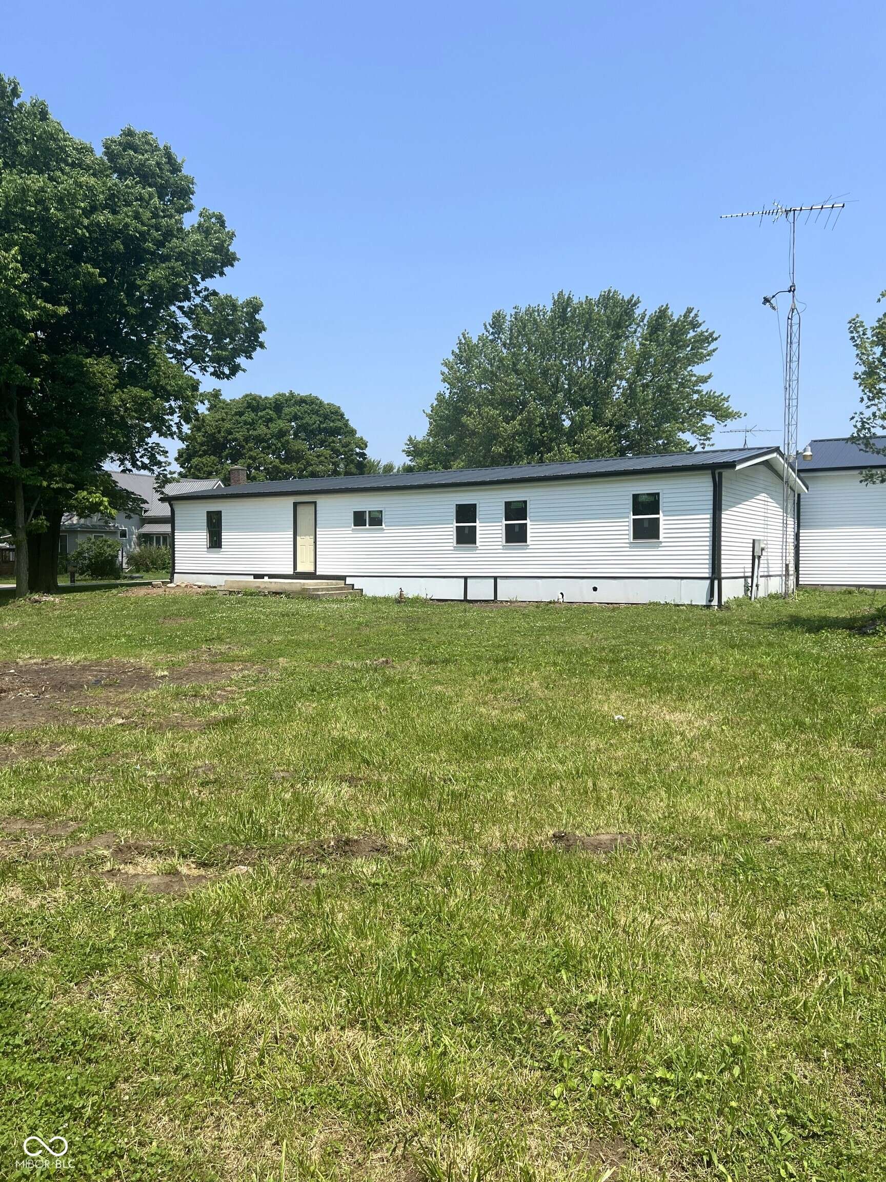 Marshall, IN 47859,261 S Main ST