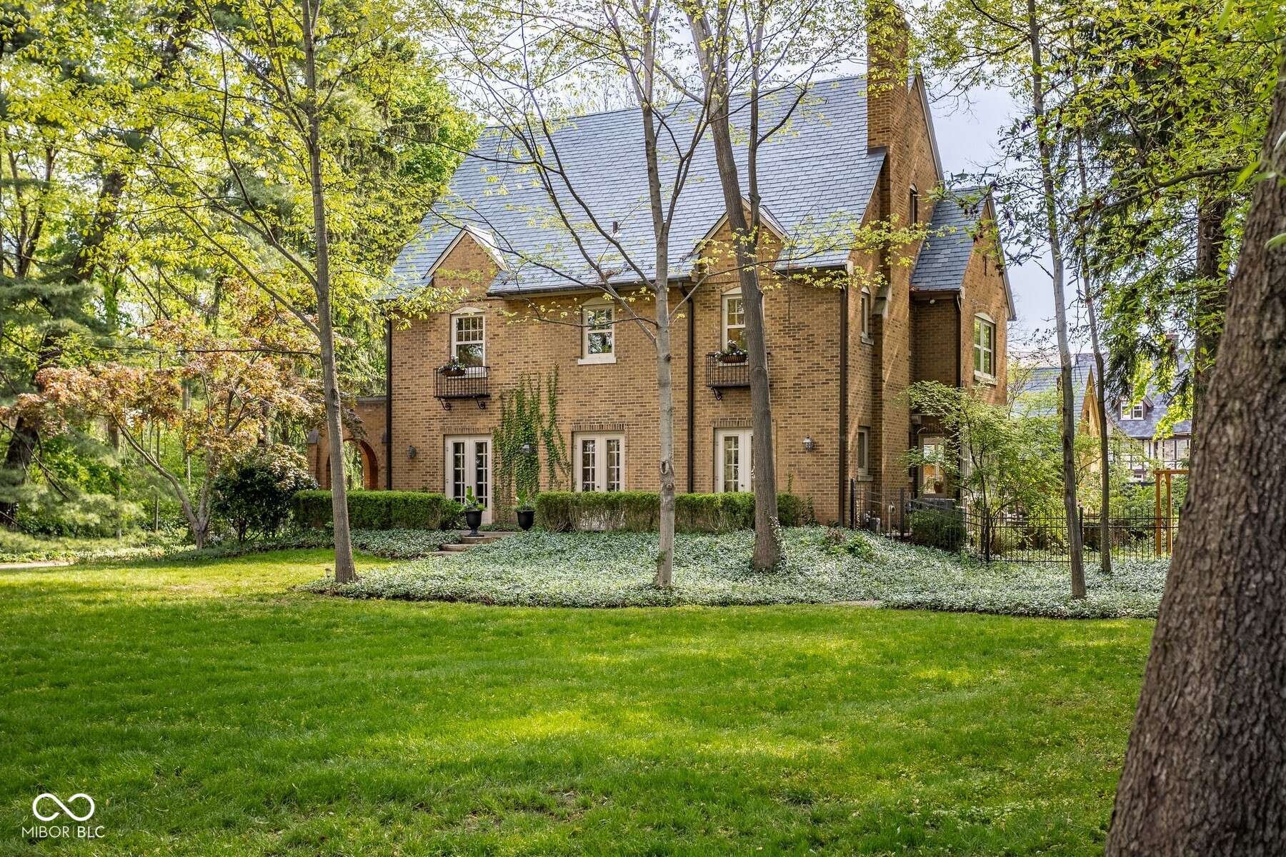Indianapolis, IN 46205,4151 N Pennsylvania ST