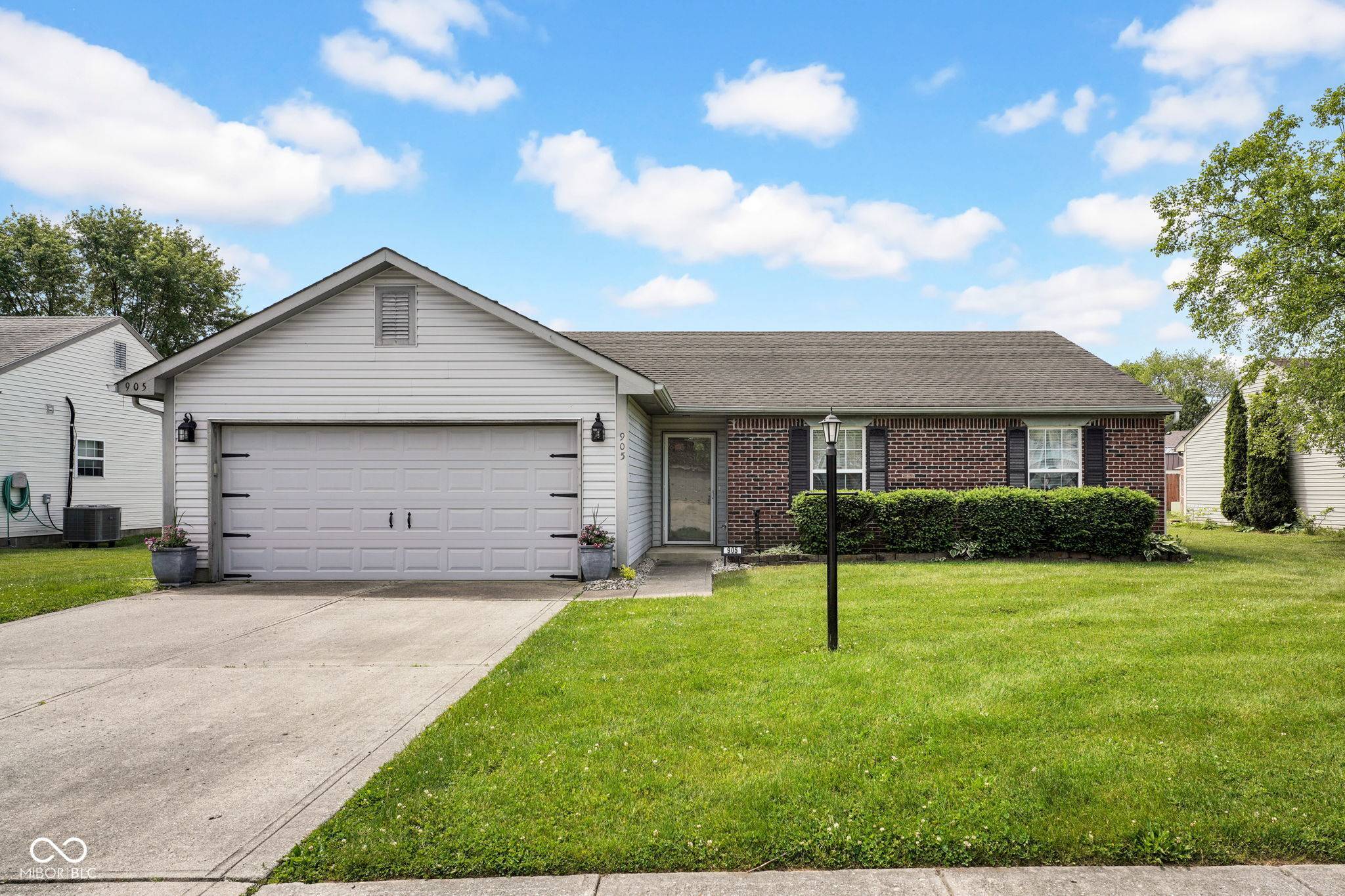 Shelbyville, IN 46176,905 Congressional WAY