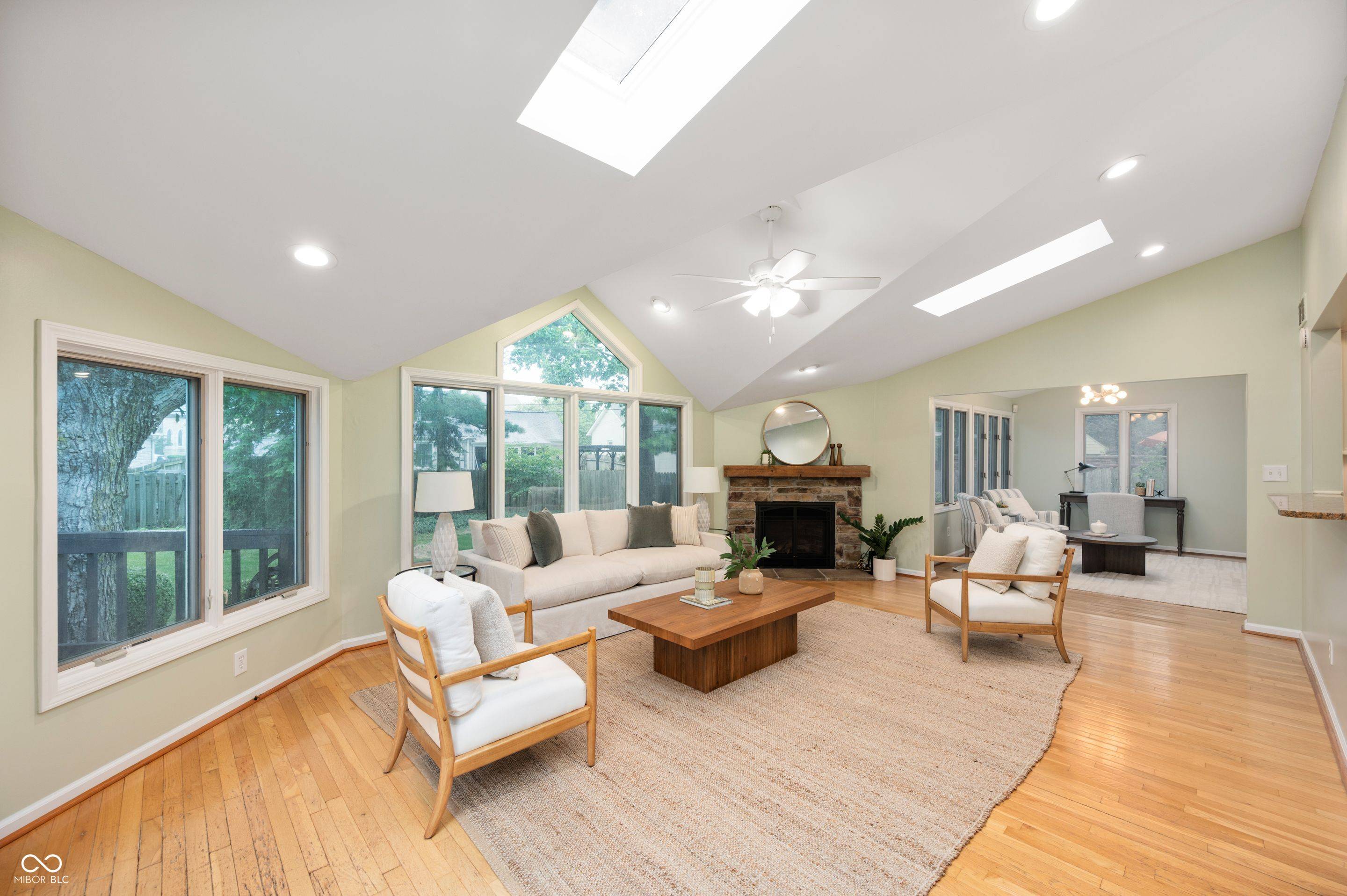 Indianapolis, IN 46220,6020 Gladden DR