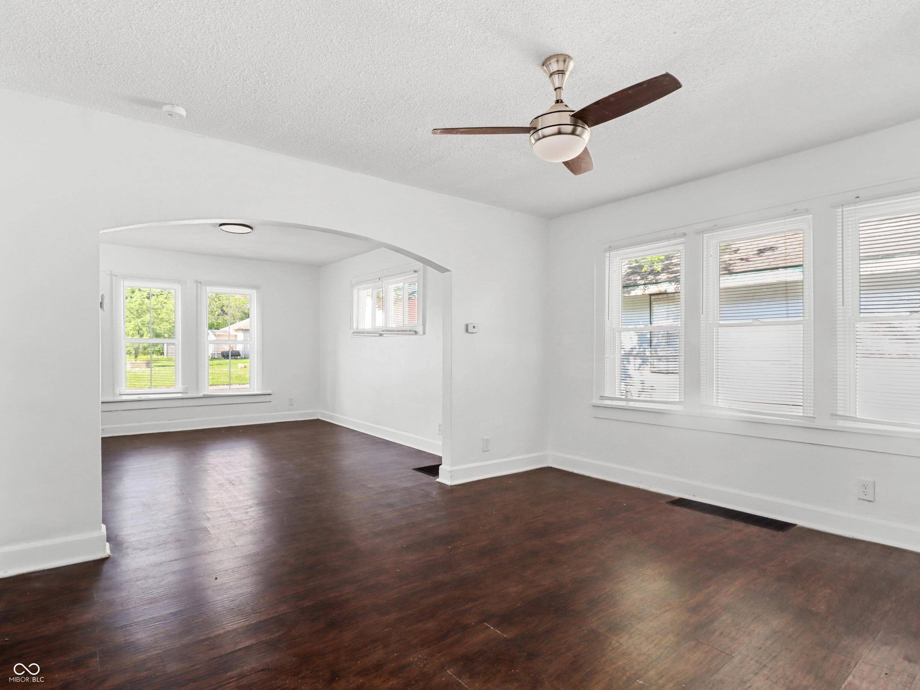 Anderson, IN 46016,1209 W 22nd ST