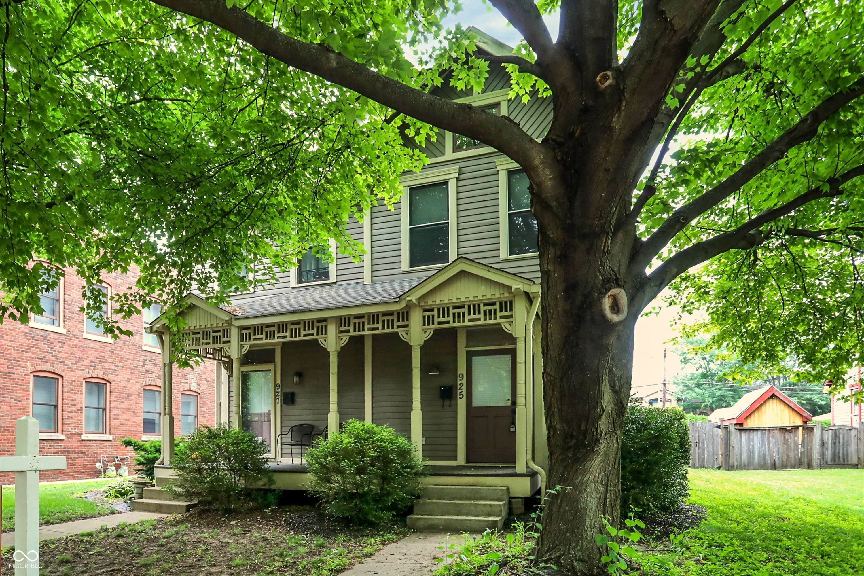 Indianapolis, IN 46202,925 Fayette ST