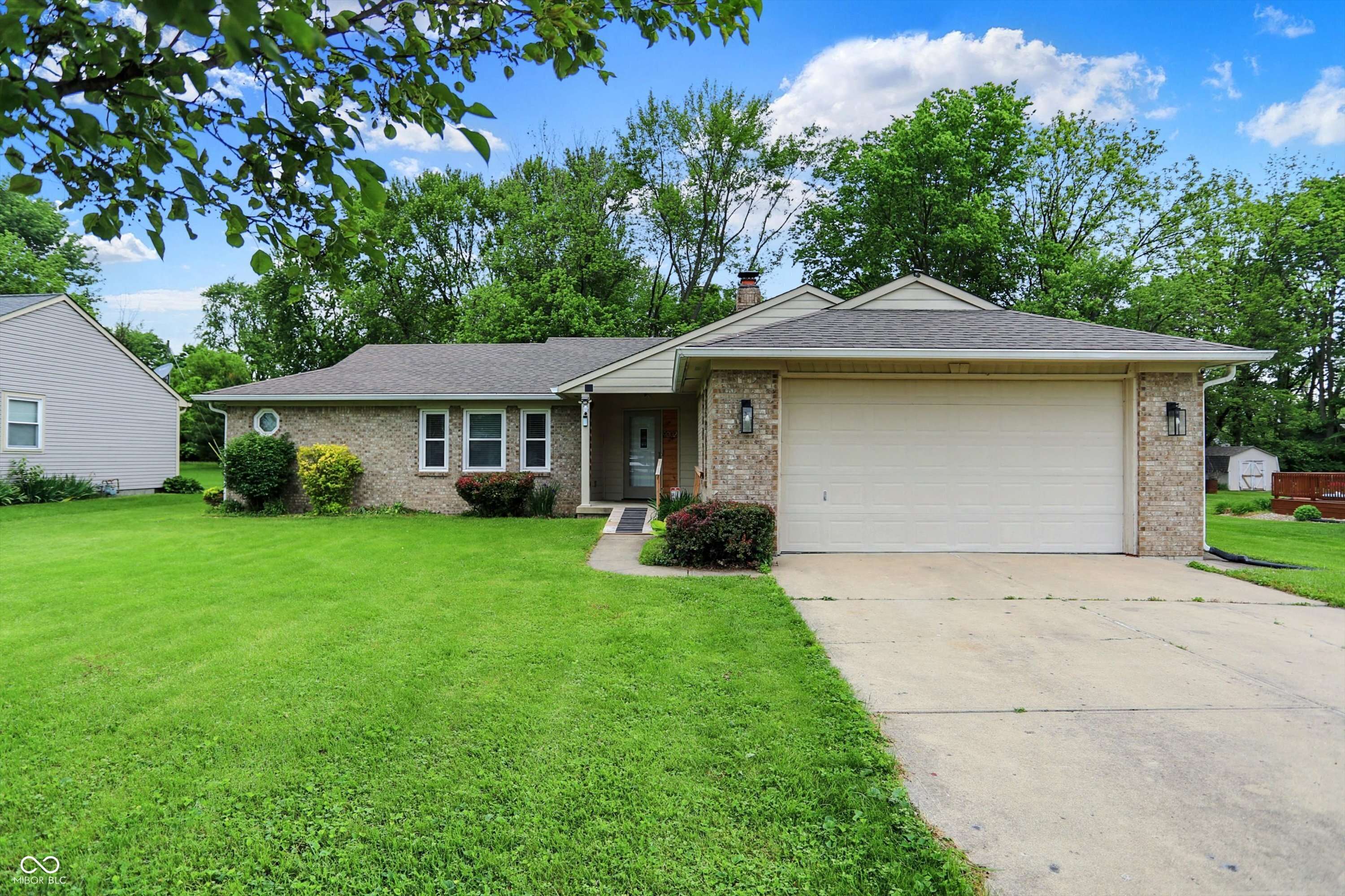 Indianapolis, IN 46231,9002 Walton ST