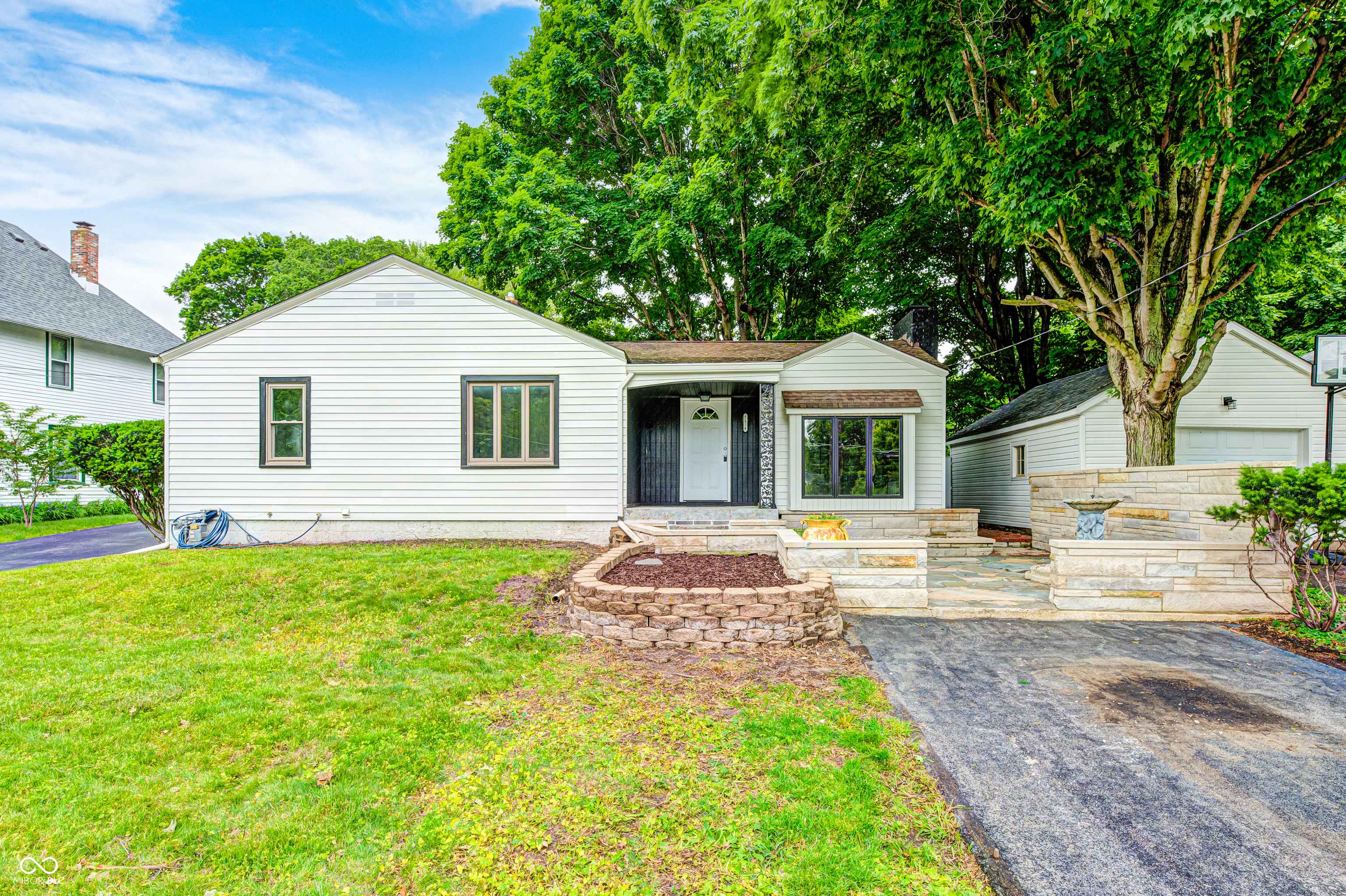 Camby, IN 46113,7414 Mendenhall RD