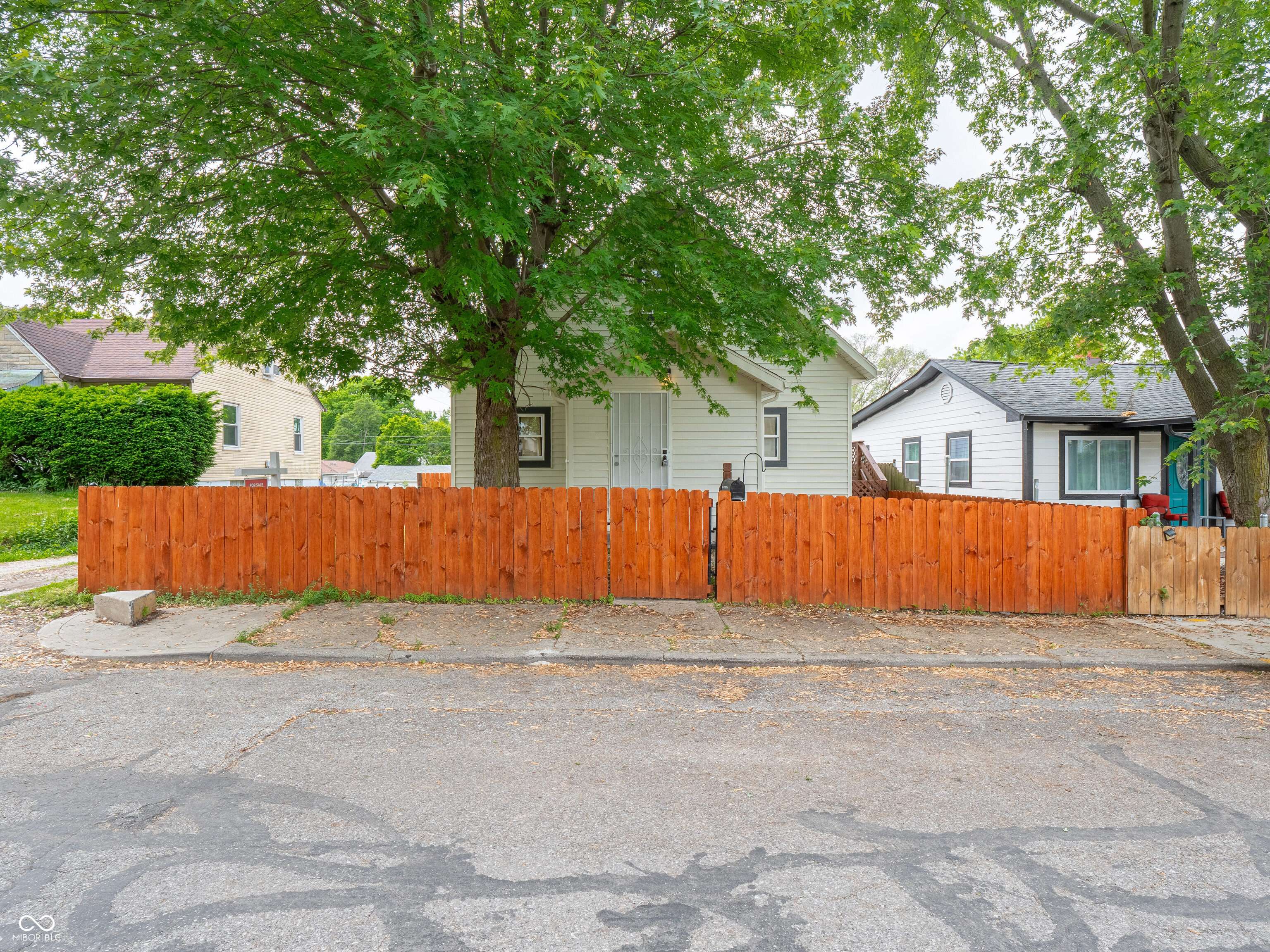 Indianapolis, IN 46225,2528 S Pennsylvania ST