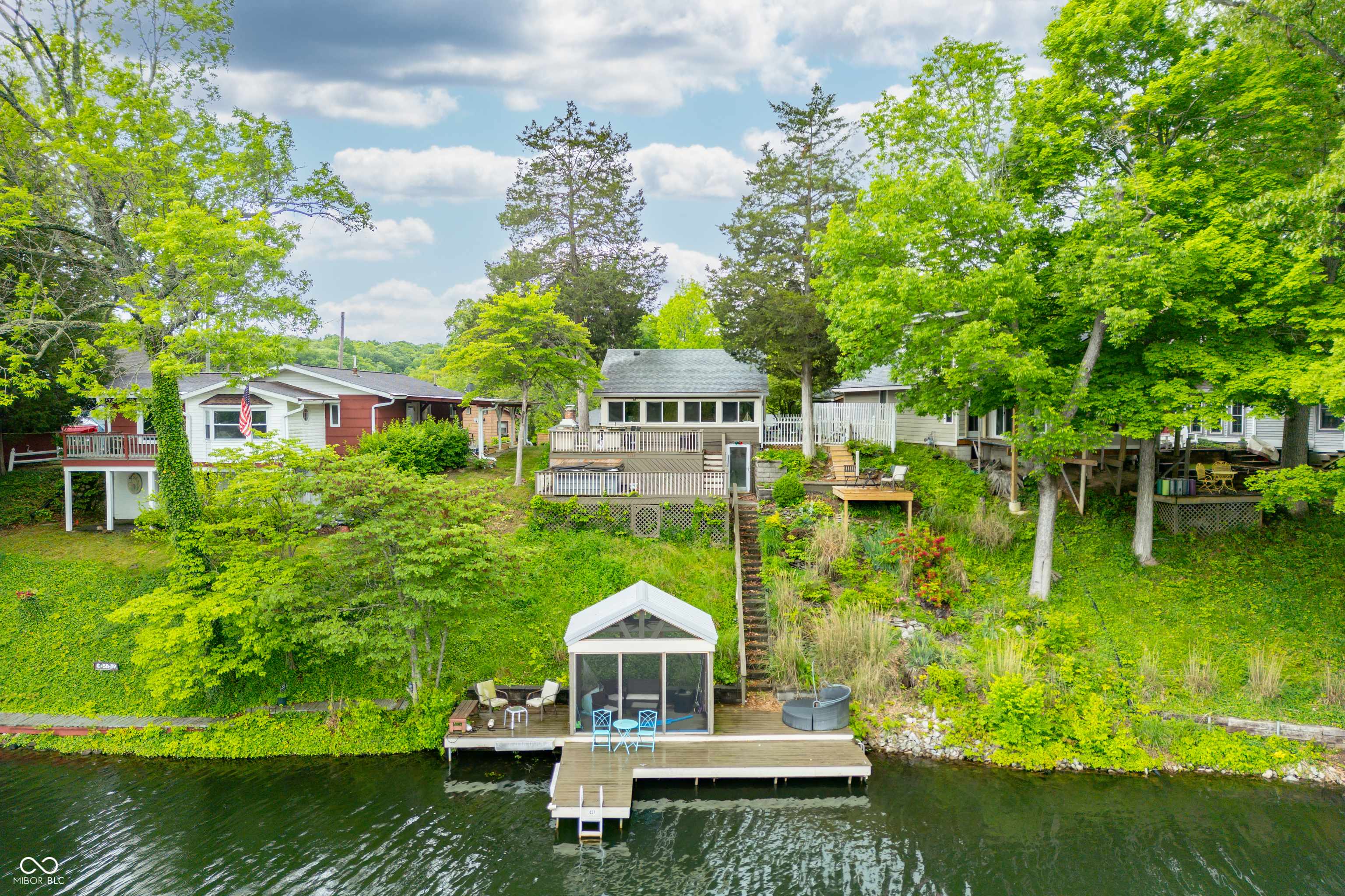 IN 46164,242 W Warford DR