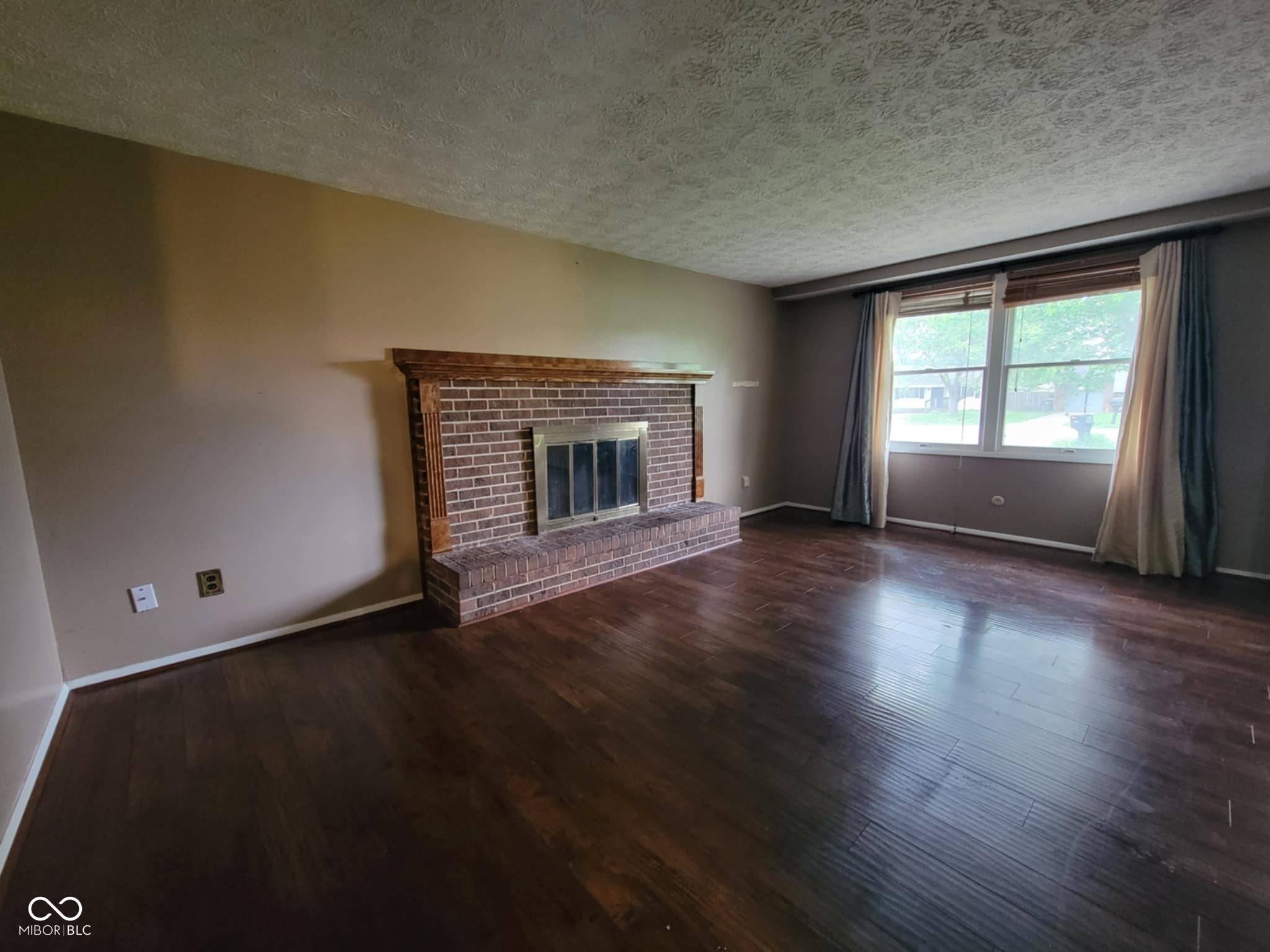 Indianapolis, IN 46237,5515 Lunsford DR