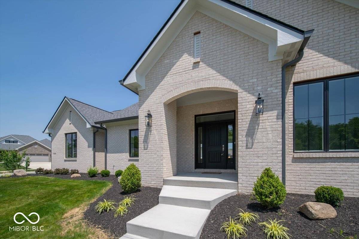 Indianapolis, IN 46234,10586 Jacks WAY