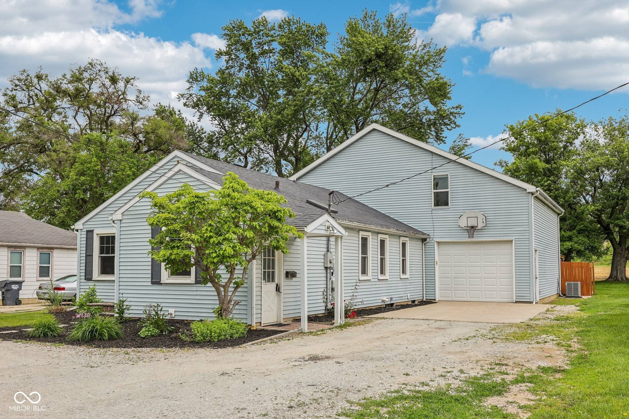 Anderson, IN 46012,604 Alexandria PIKE