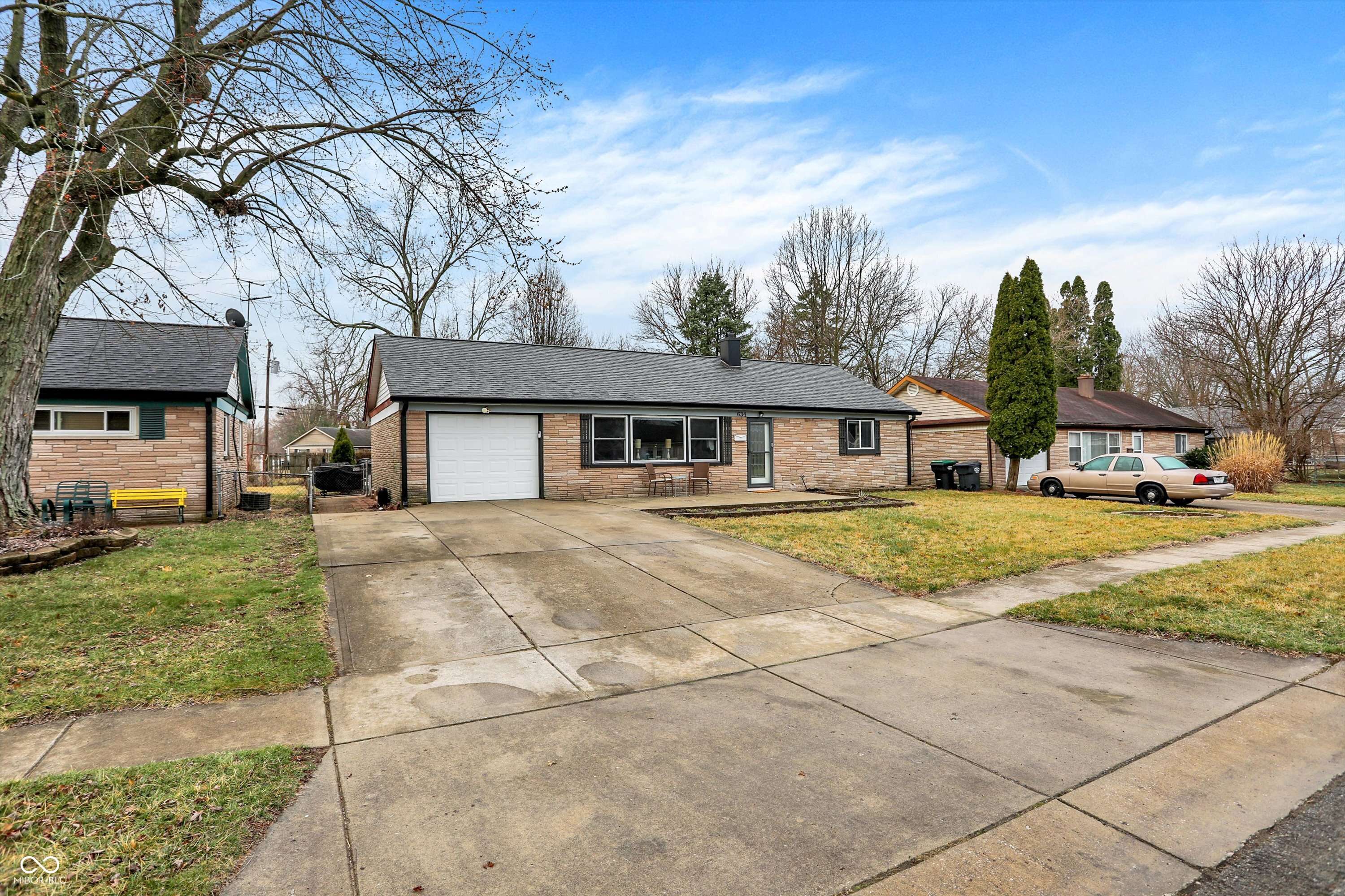 Greenwood, IN 46143,634 Park DR