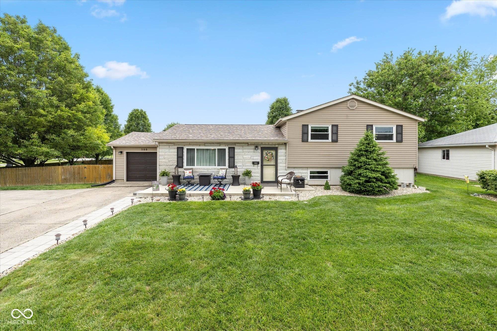 Greenwood, IN 46143,580 Northgate DR
