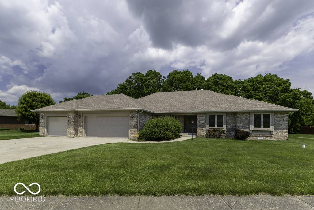 Indianapolis, IN 46259,7741 Long Branch DR
