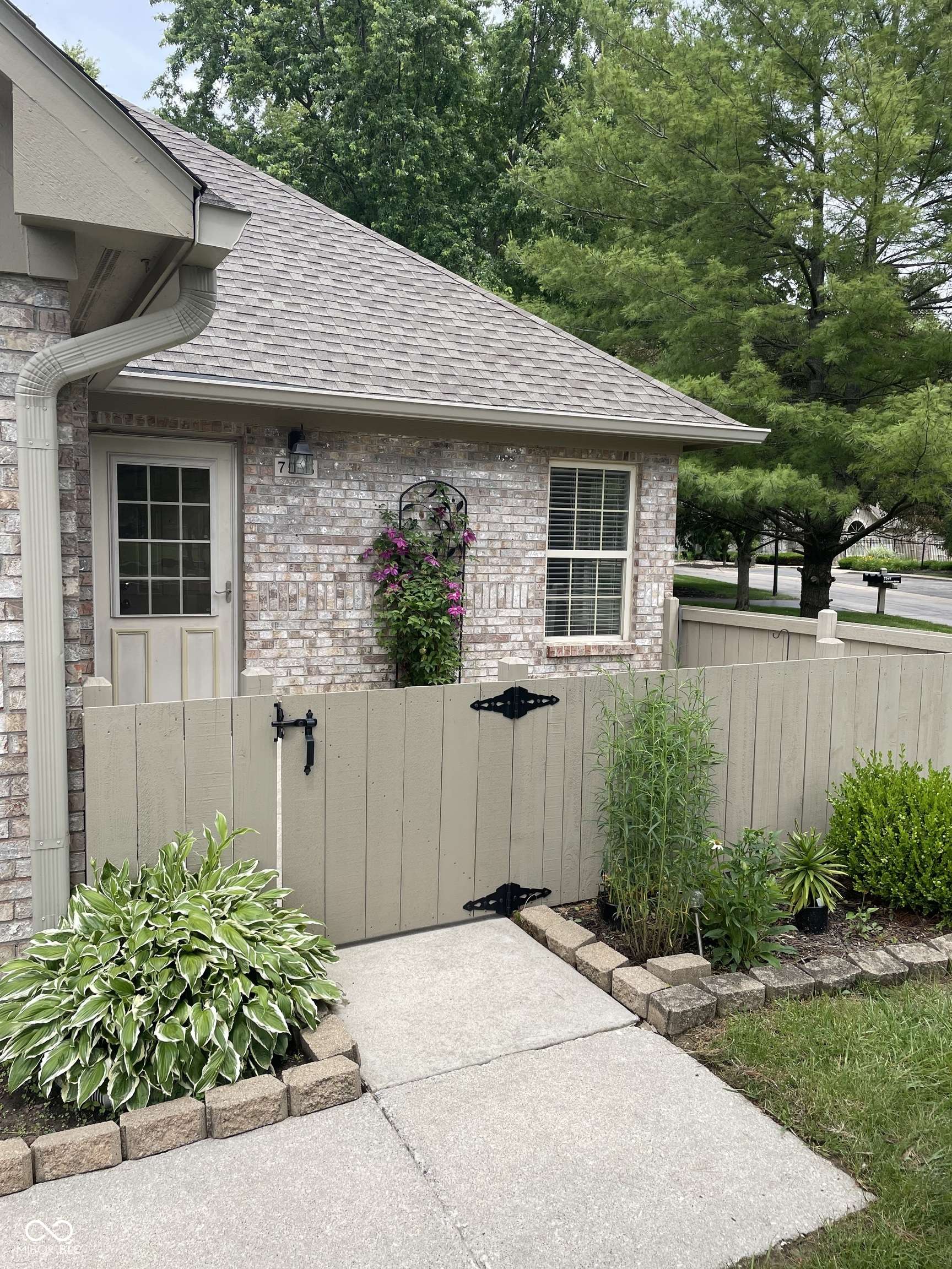 Indianapolis, IN 46227,7536 Briarstone DR