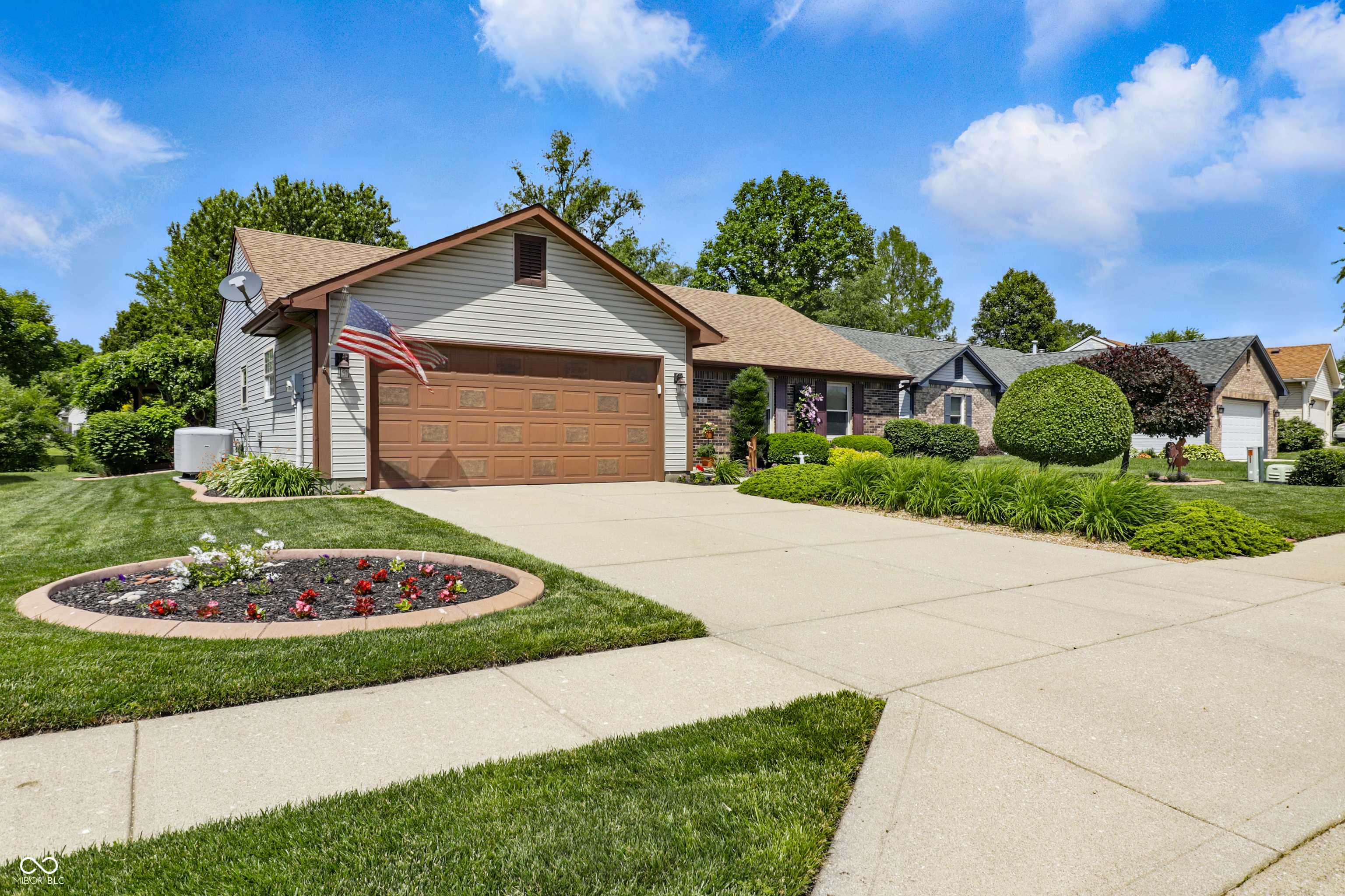 Indianapolis, IN 46237,3916 St Simons CT