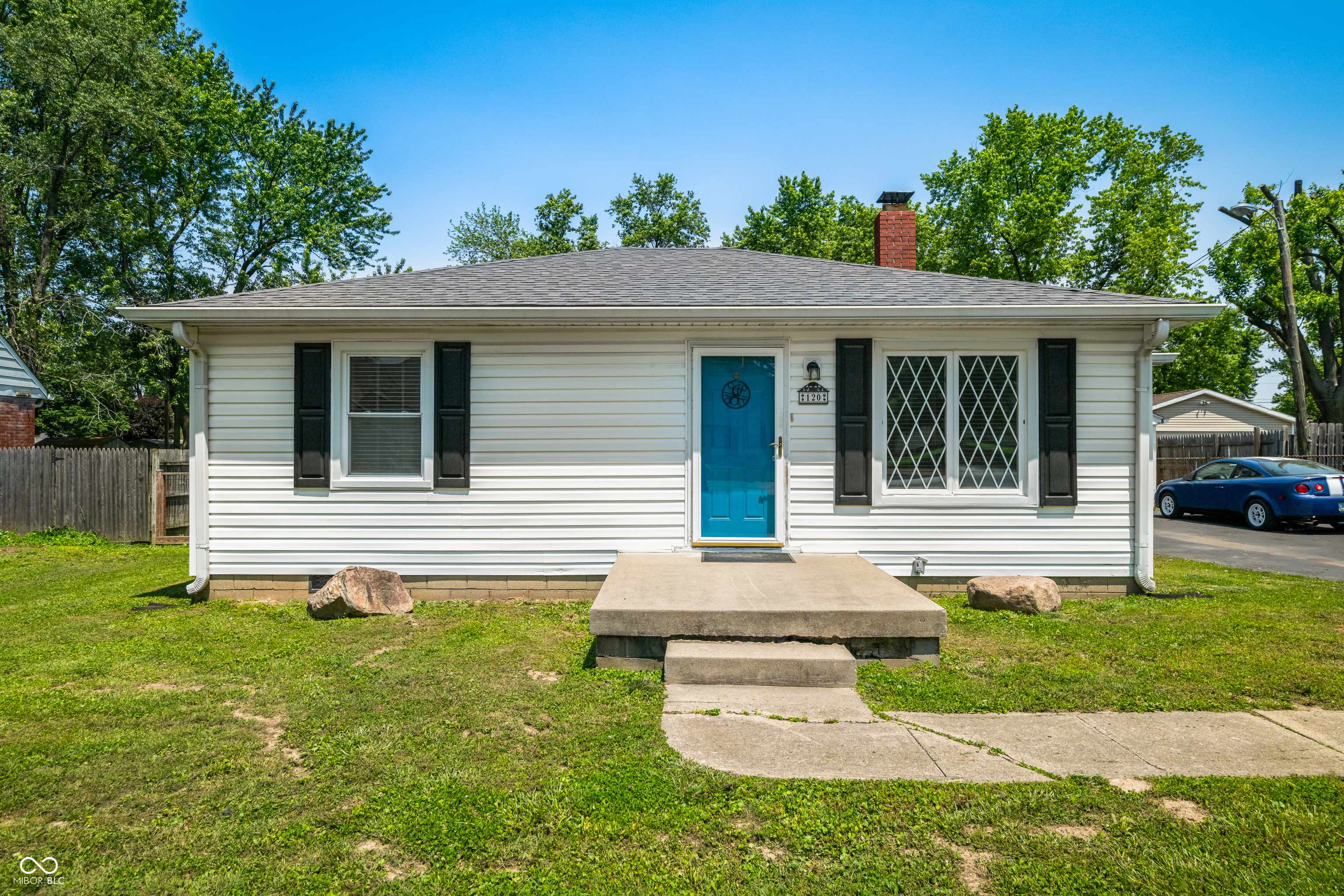 Indianapolis, IN 46217,120 Hoss RD