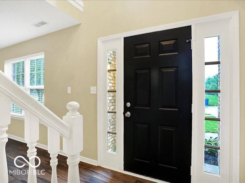 Indianapolis, IN 46259,7133 Silver Lake DR
