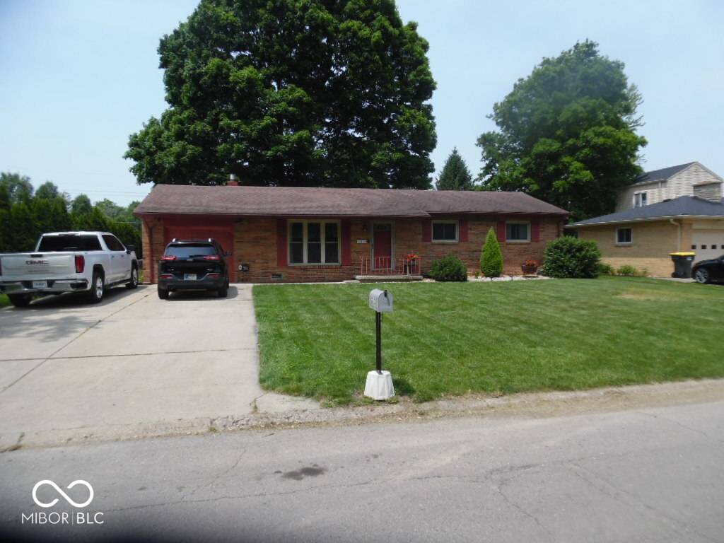 Anderson, IN 46012,213 S Coventry DR