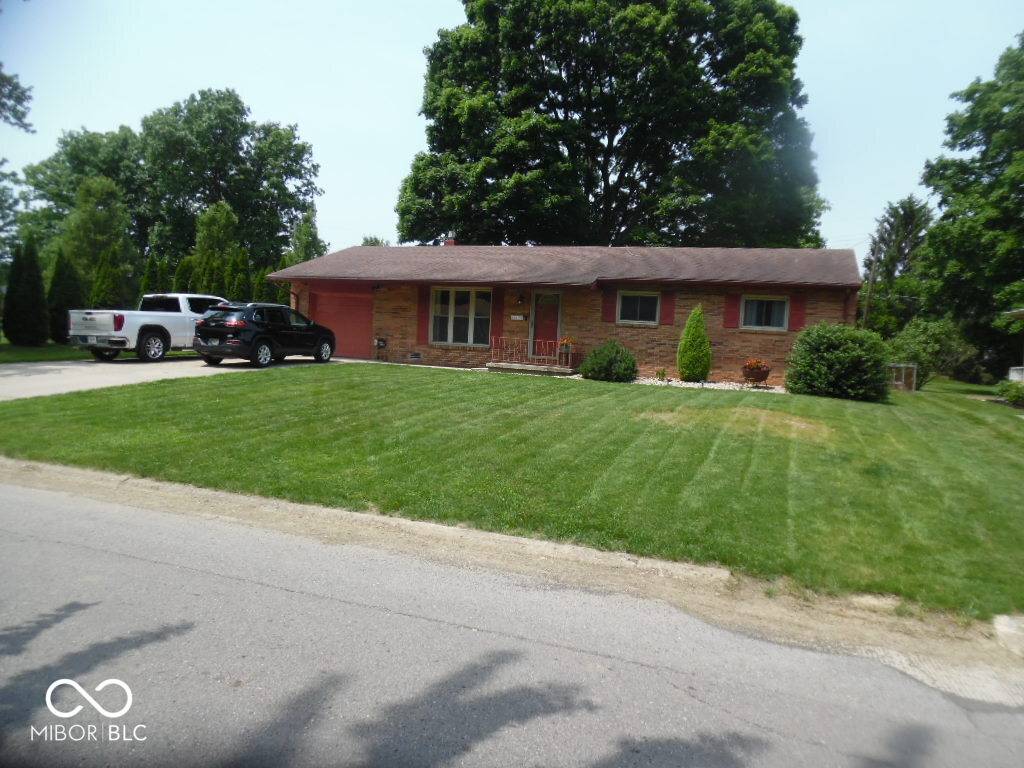 Anderson, IN 46012,213 S Coventry DR