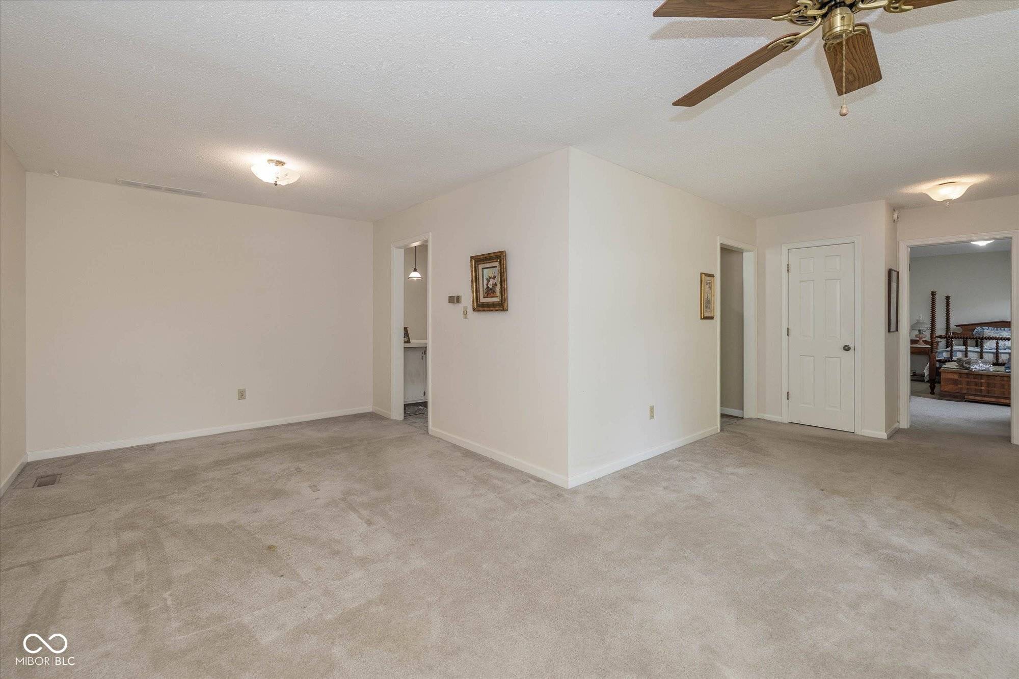 Carmel, IN 46032,311 Thornberry DR