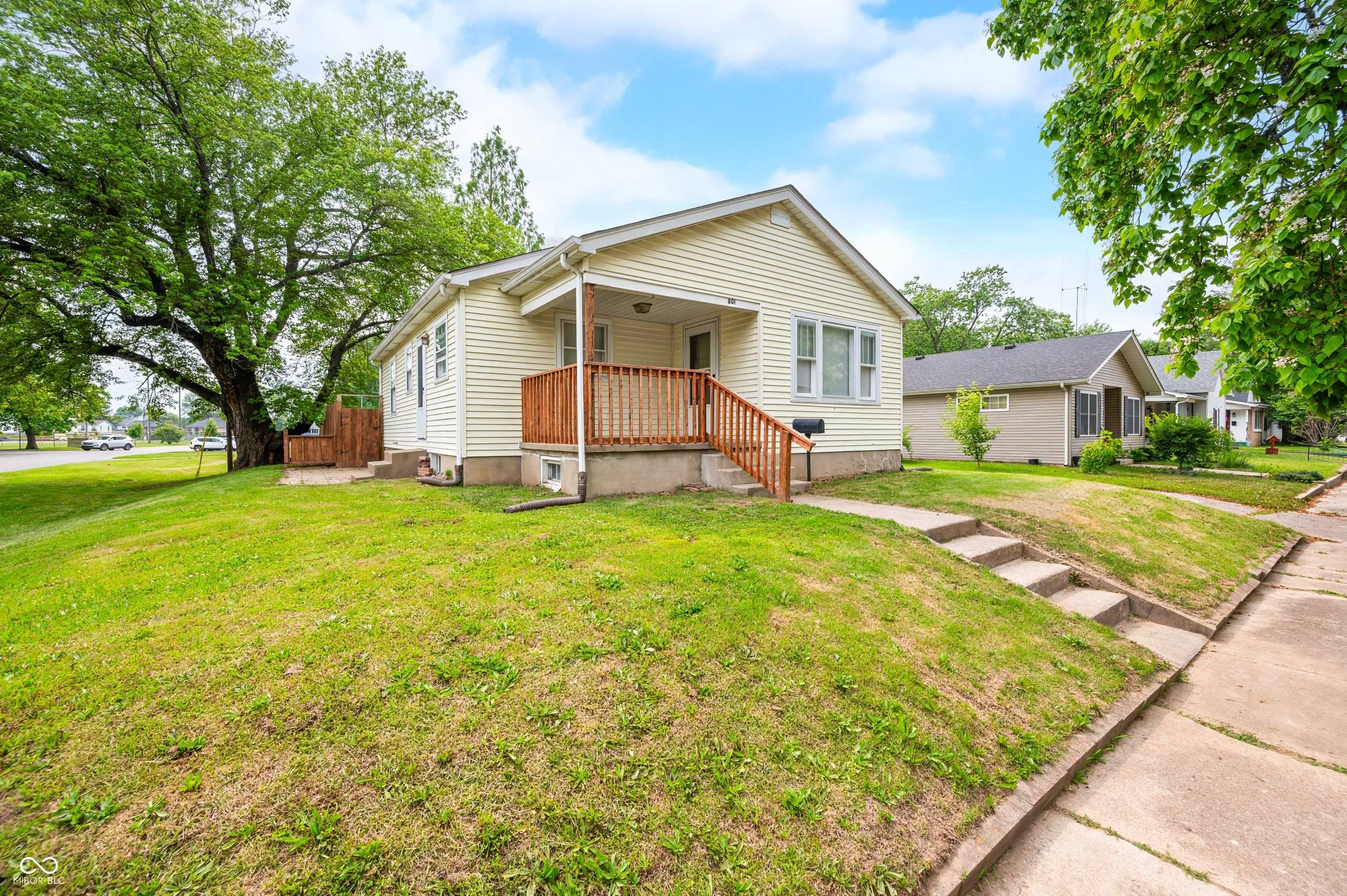 Seymour, IN 47274,801 N Park ST