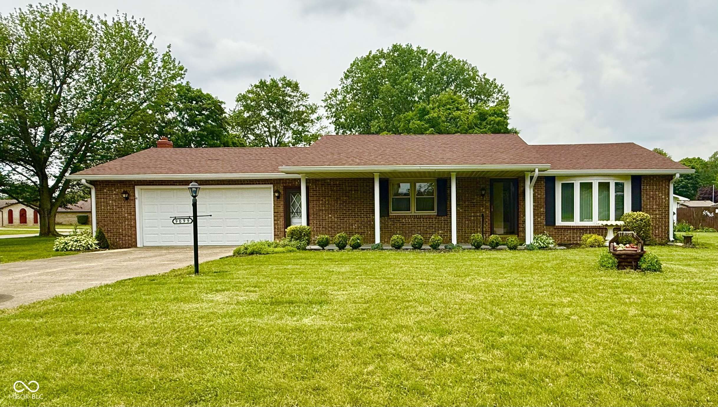Alexandria, IN 46001,9099 NE Oak ST