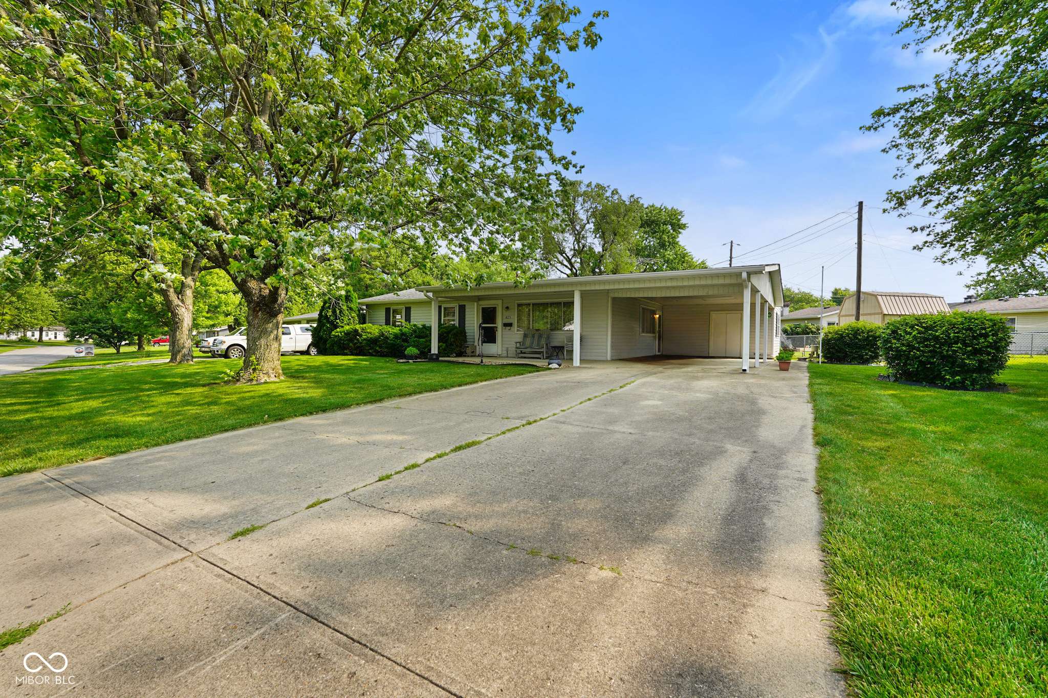 Whiteland, IN 46184,623 Circle CT