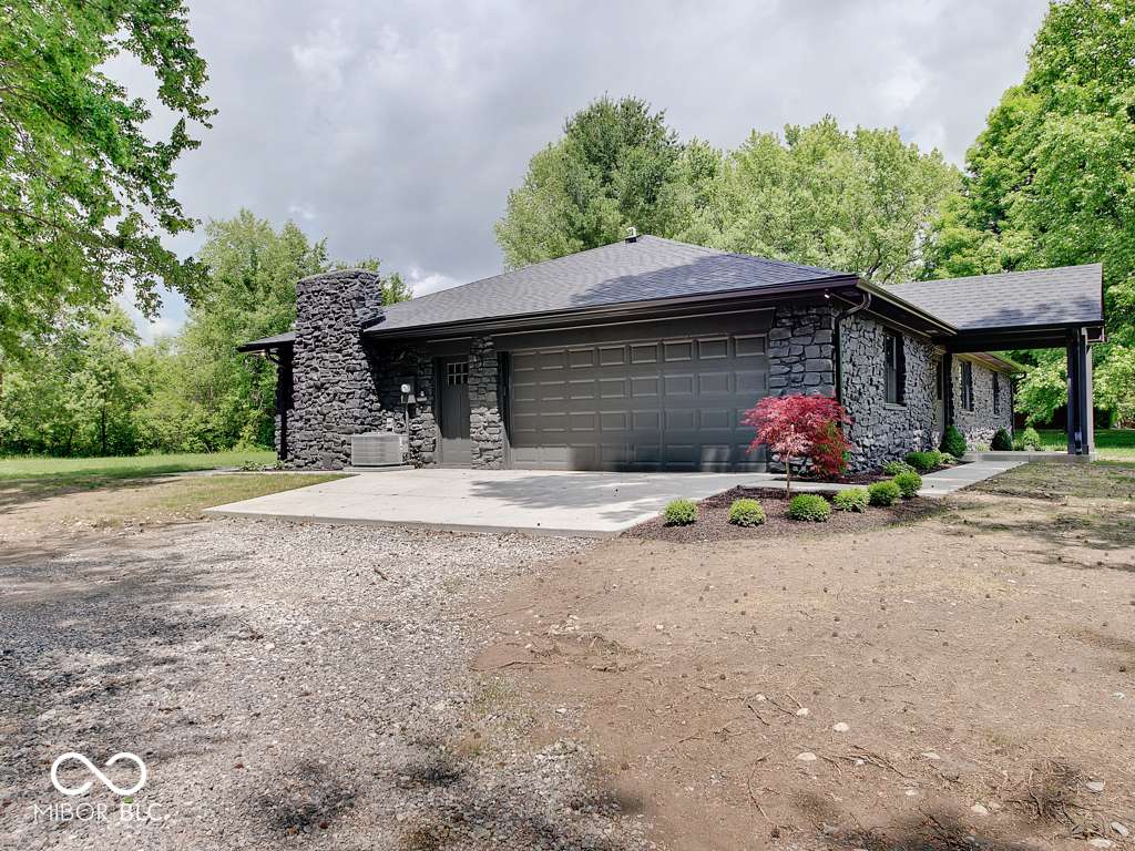 Bargersville, IN 46106,6572 W 375 N