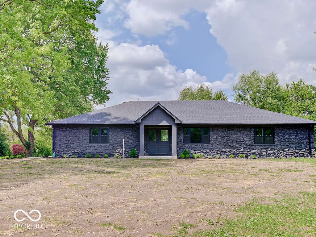 Bargersville, IN 46106,6572 W 375 N