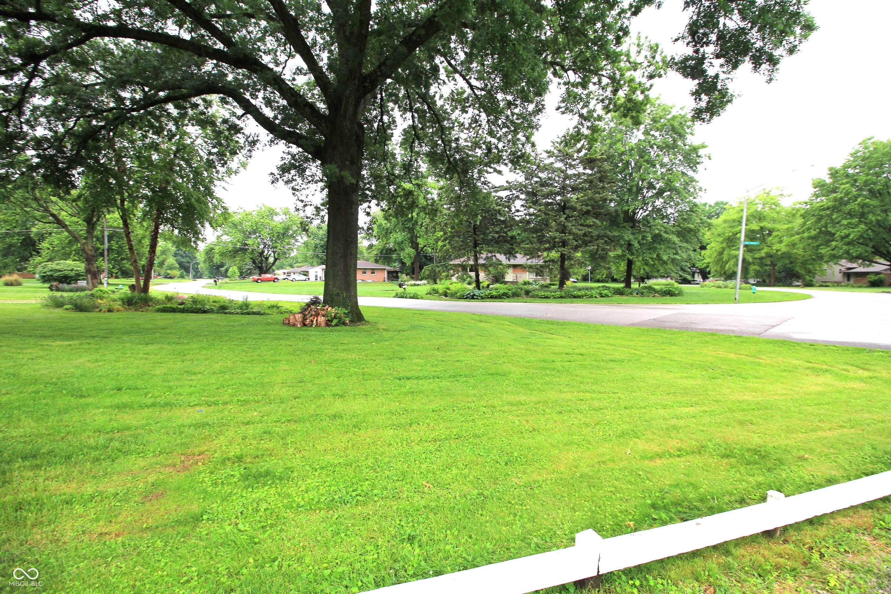 Indianapolis, IN 46227,6601 Twin Brooks DR