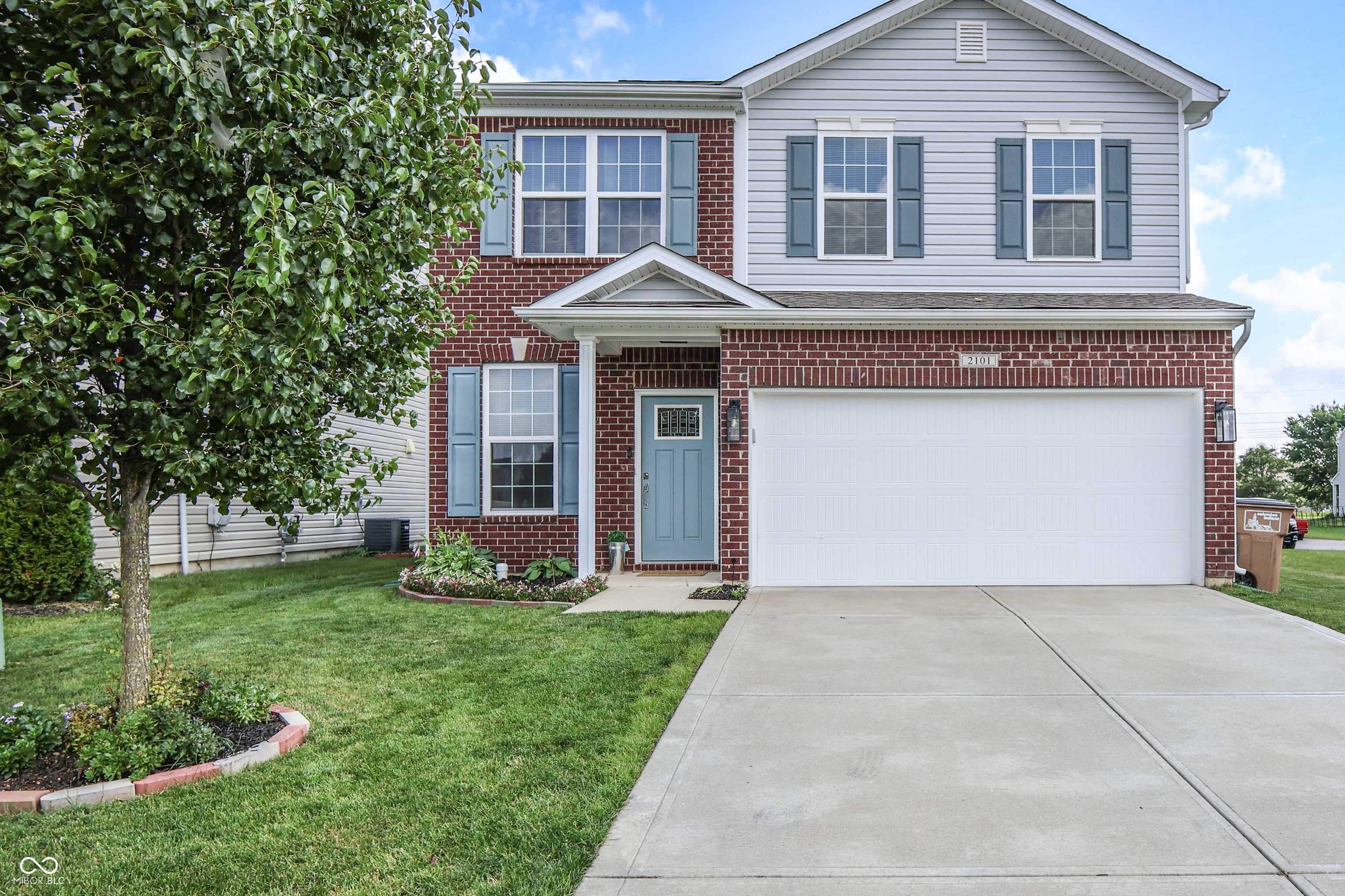 Columbus, IN 47201,2101 Shadow Fox DR