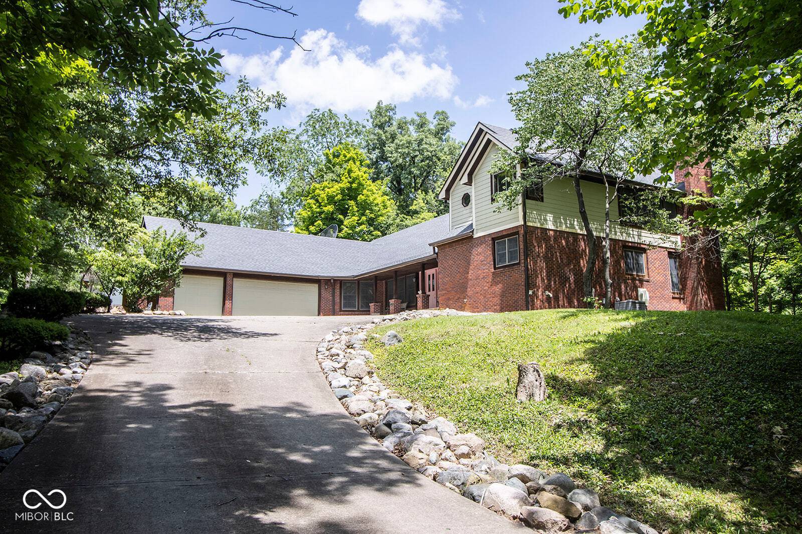 Indianapolis, IN 46220,5530 Shawnee Trail South DR