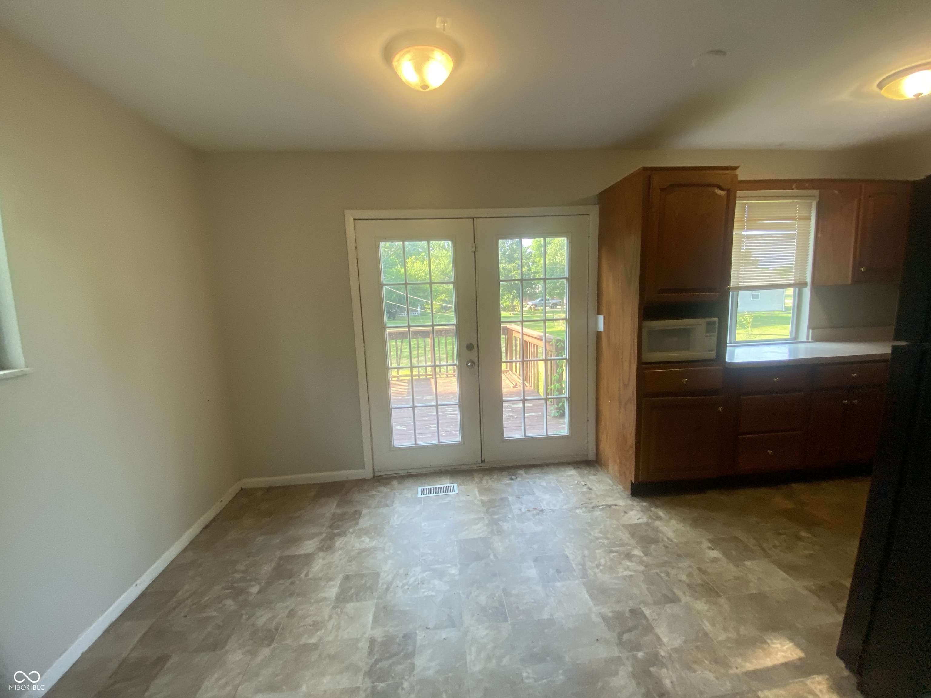 Indianapolis, IN 46227,667 E Edgewood AVE