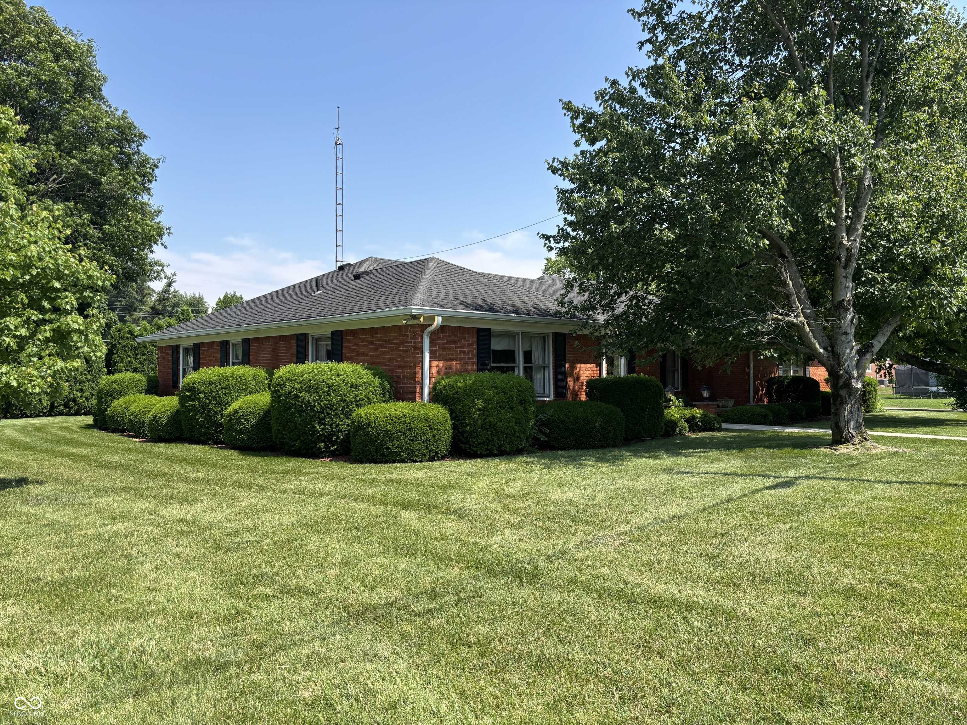 Knightstown, IN 46148,641 N Washington ST