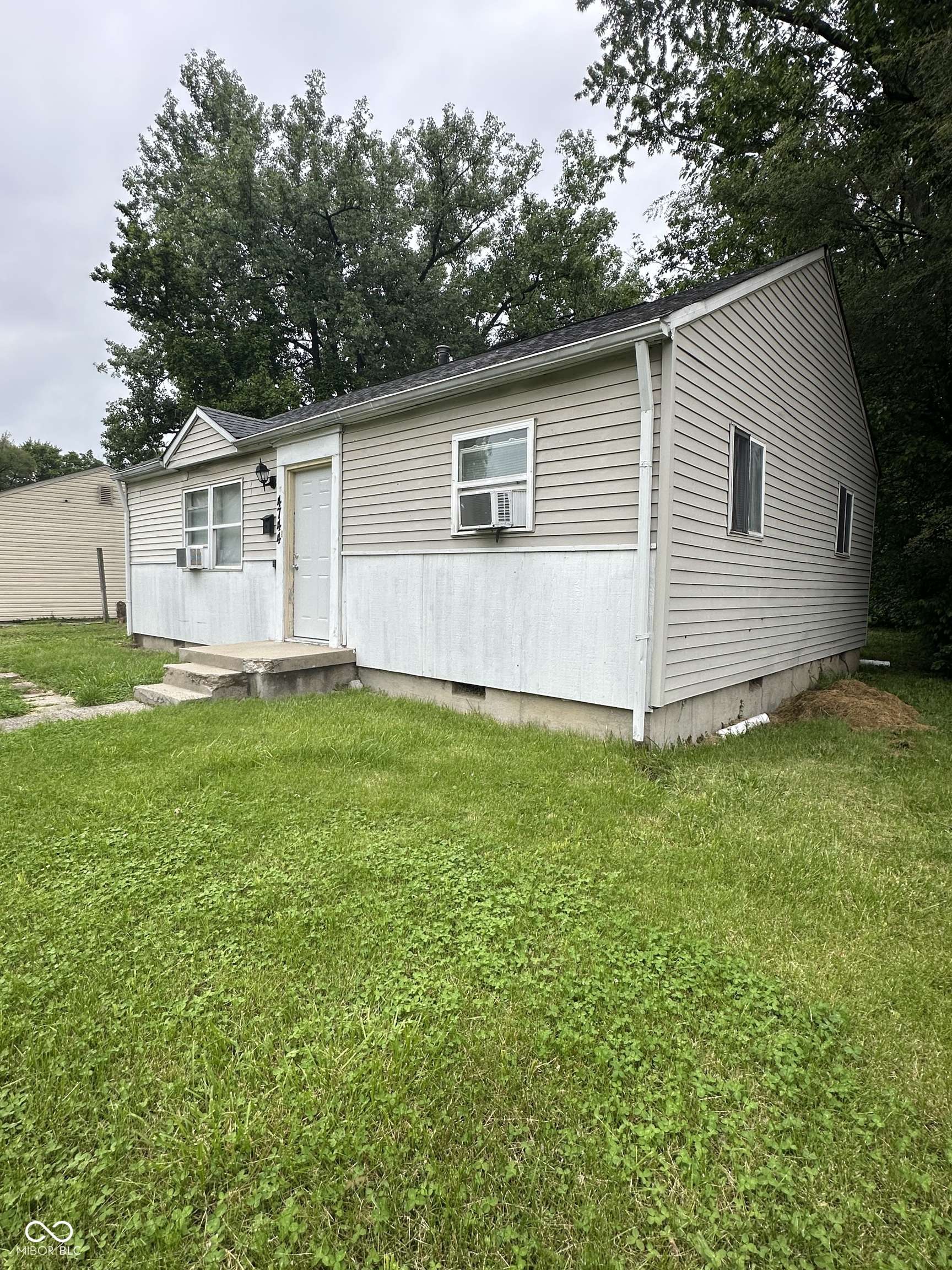 Indianapolis, IN 46218,4744 E 33rd ST