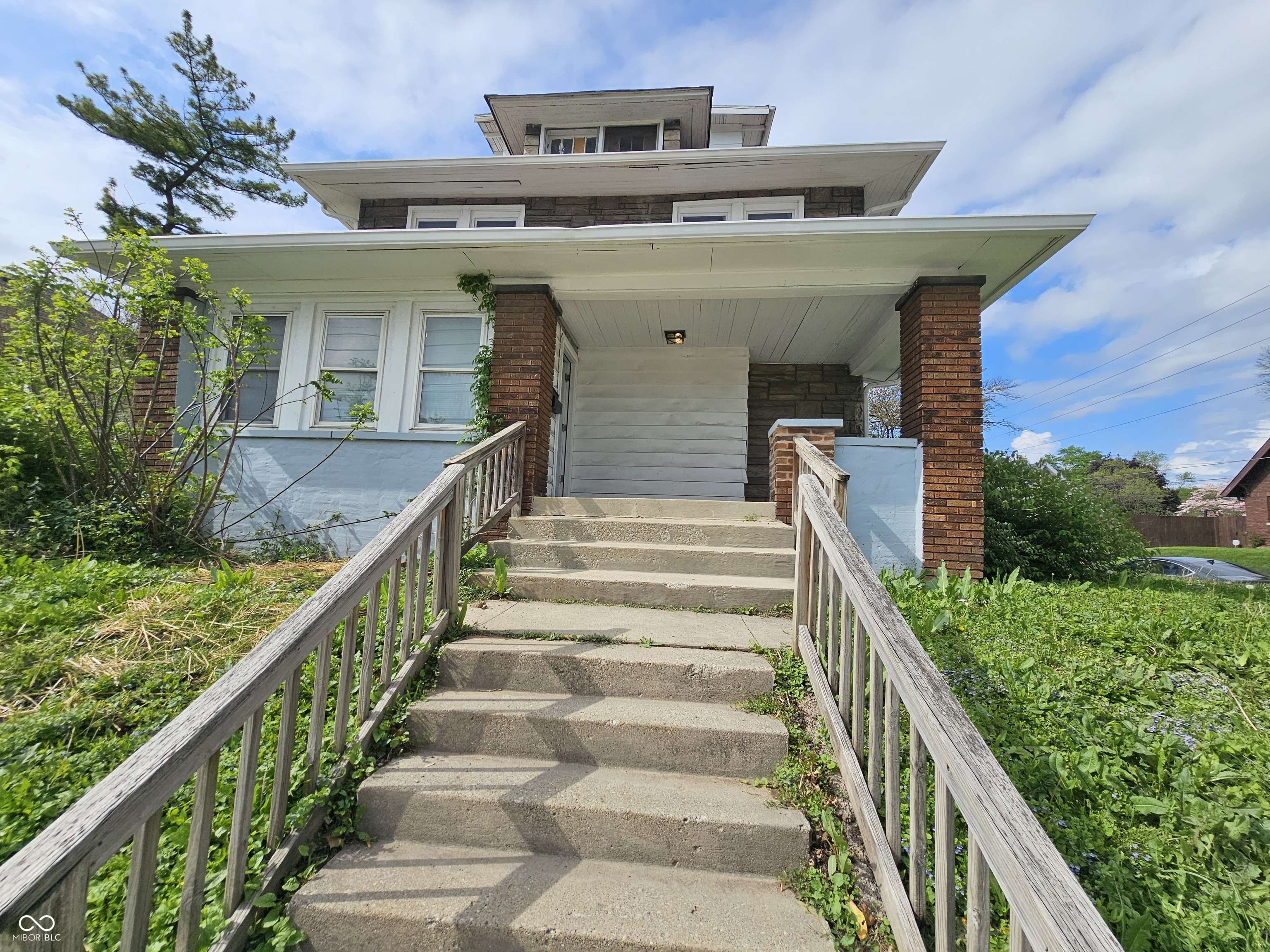 Indianapolis, IN 46201,4830 E Washington ST
