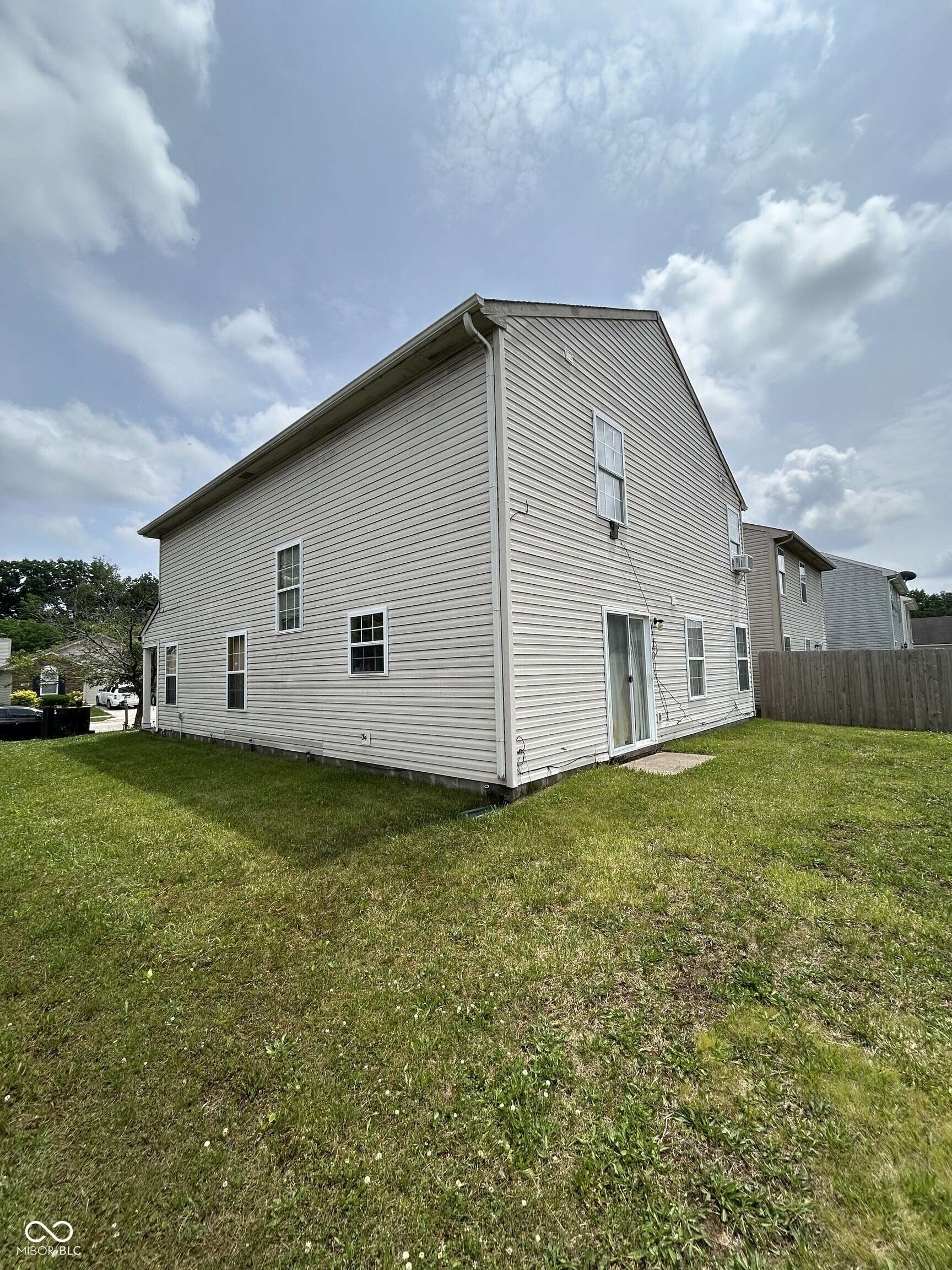 Indianapolis, IN 46254,4264 Village Trace DR