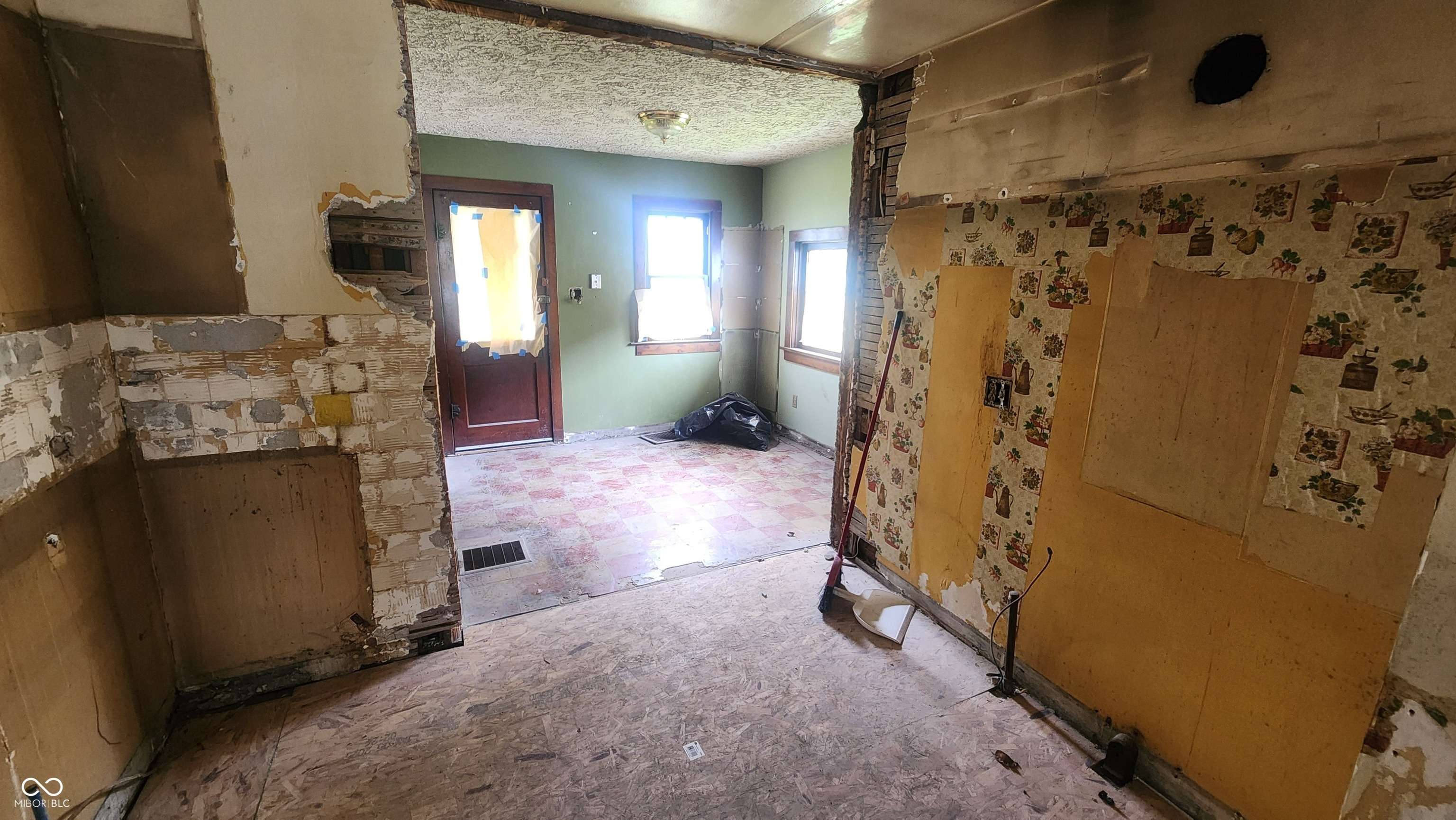 Indianapolis, IN 46202,2157 Sugar Grove AVE