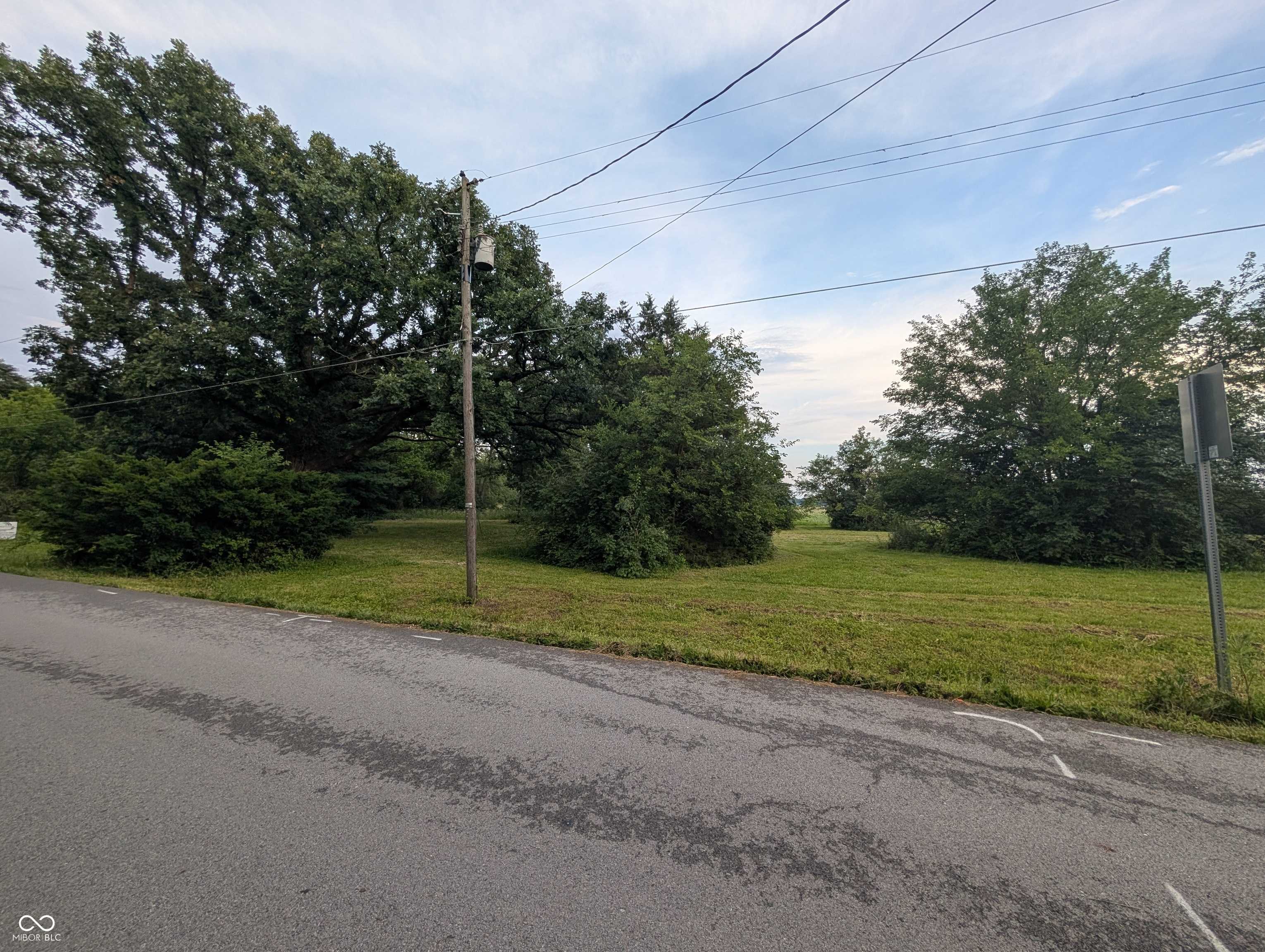 Elwood, IN 46036,401 S D ST