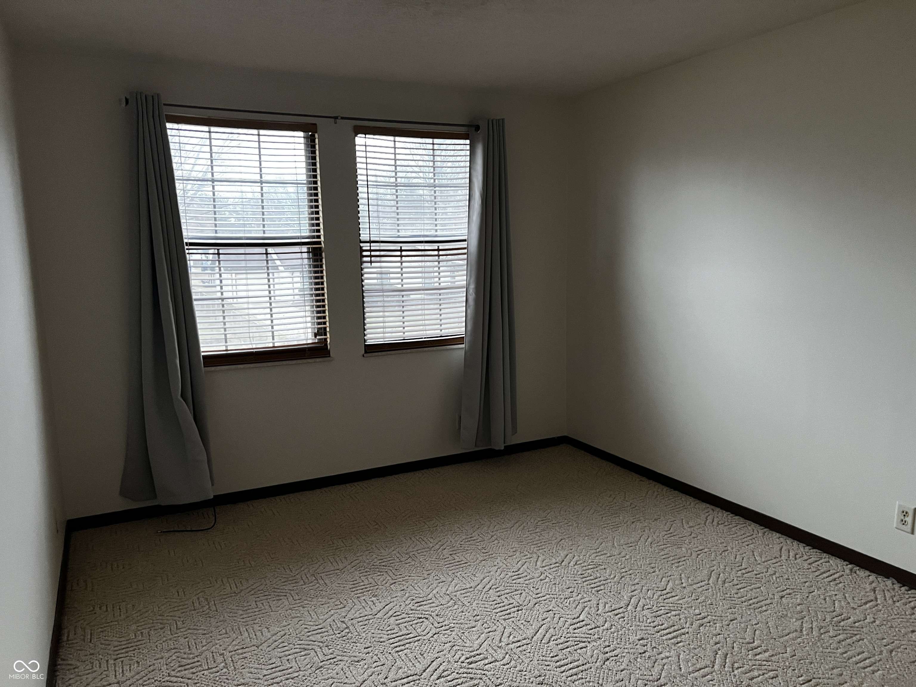 Terre Haute, IN 47804,2822 N 4th ST