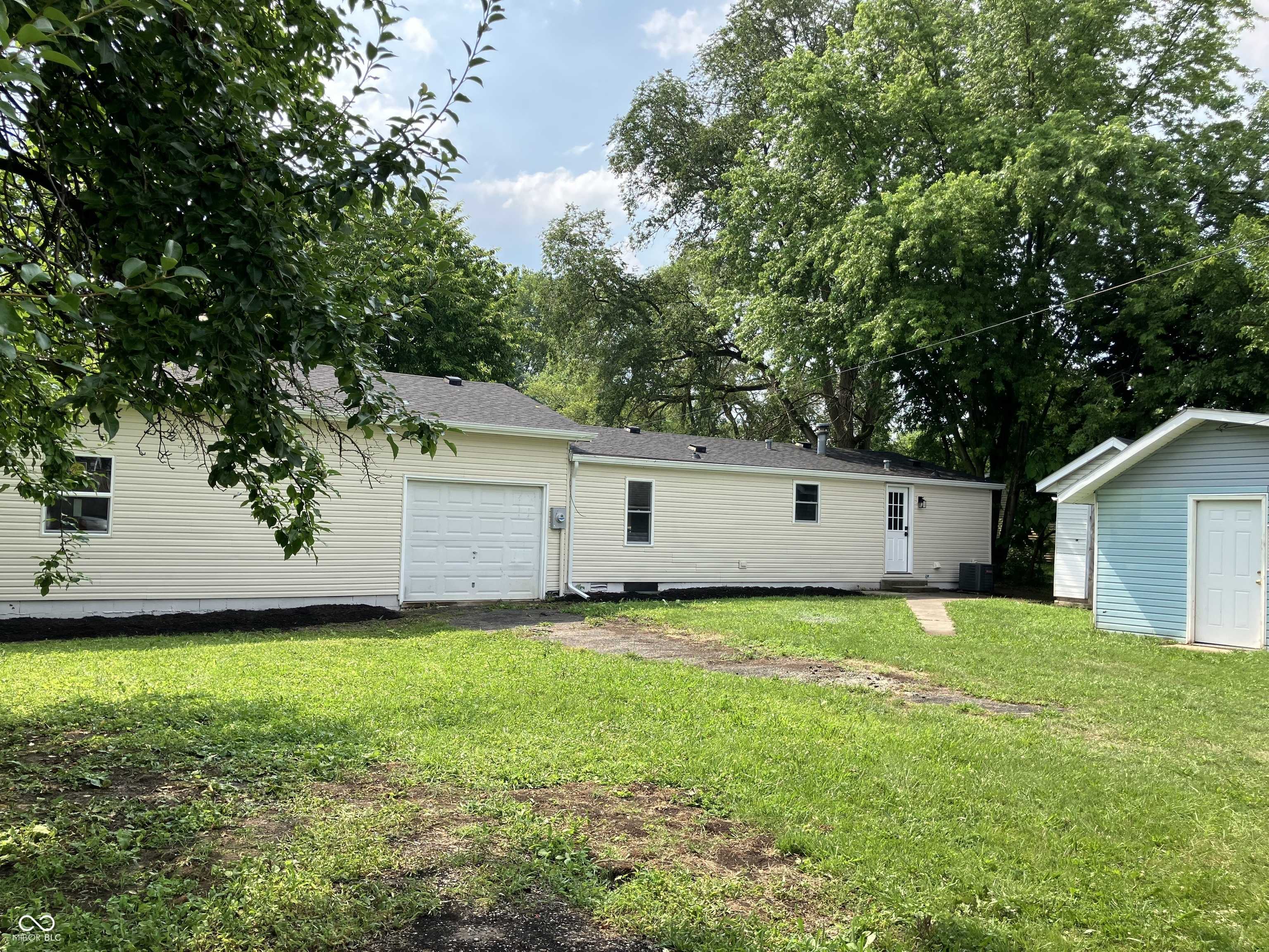 Elwood, IN 46036,221 N 9th ST