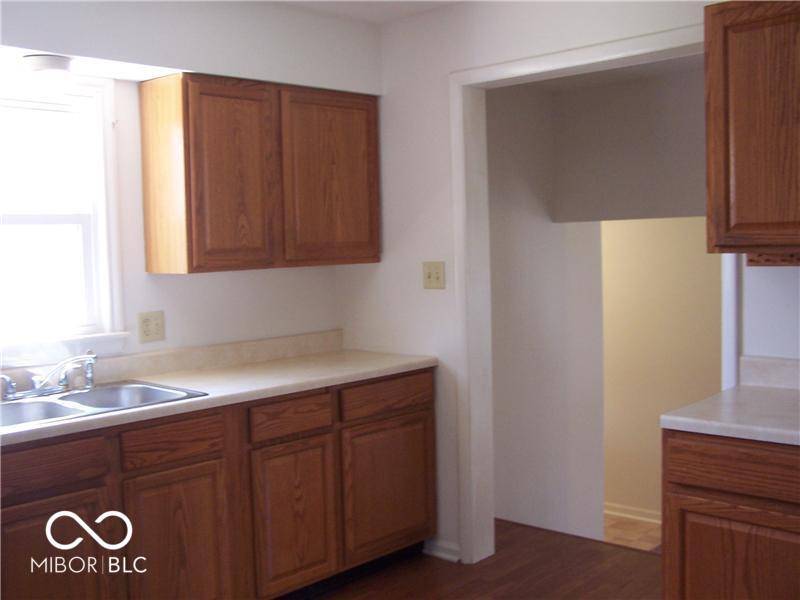 Indianapolis, IN 46227,2605 E Midland RD