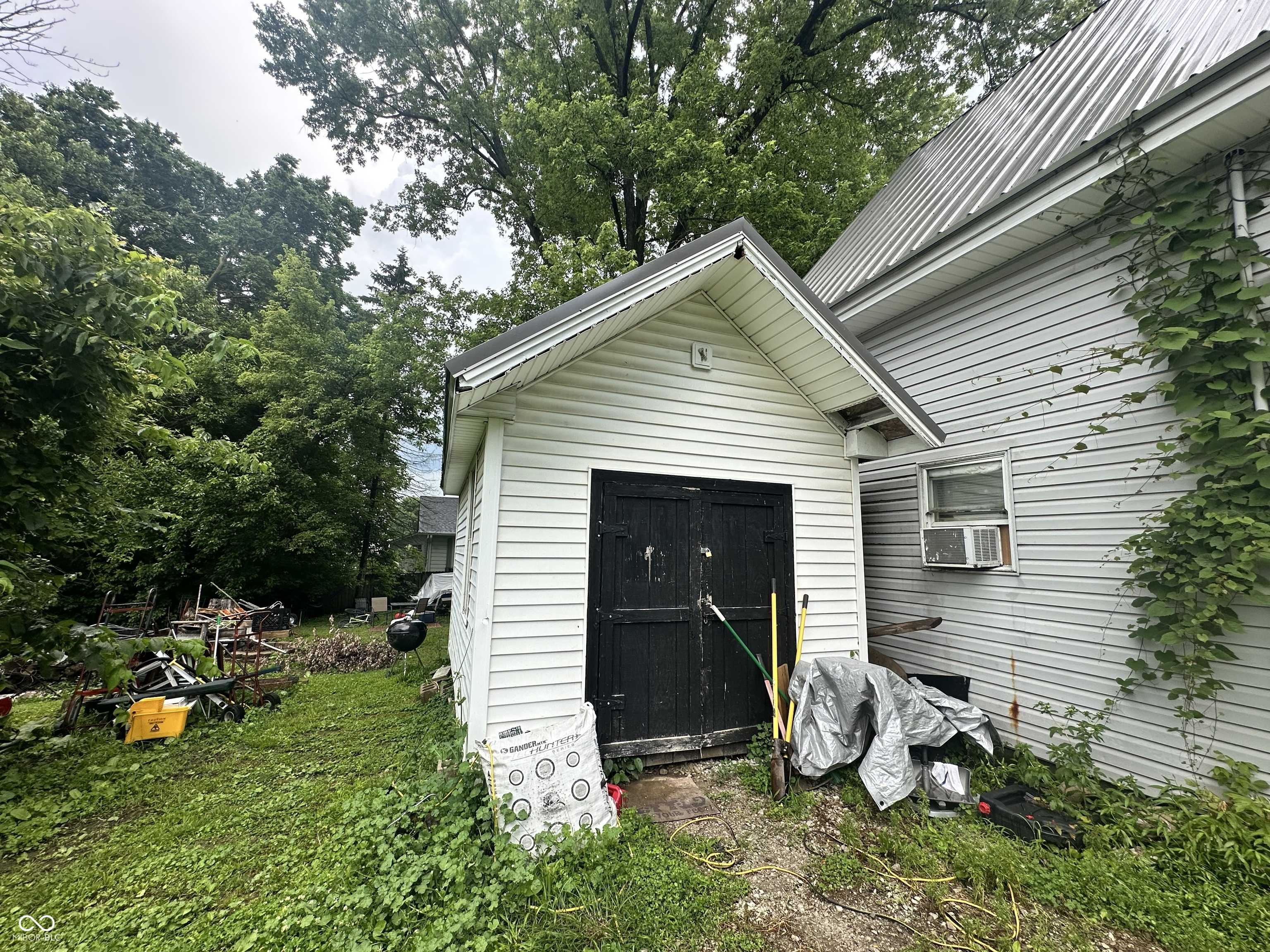 Greencastle, IN 46135,9 E Liberty ST