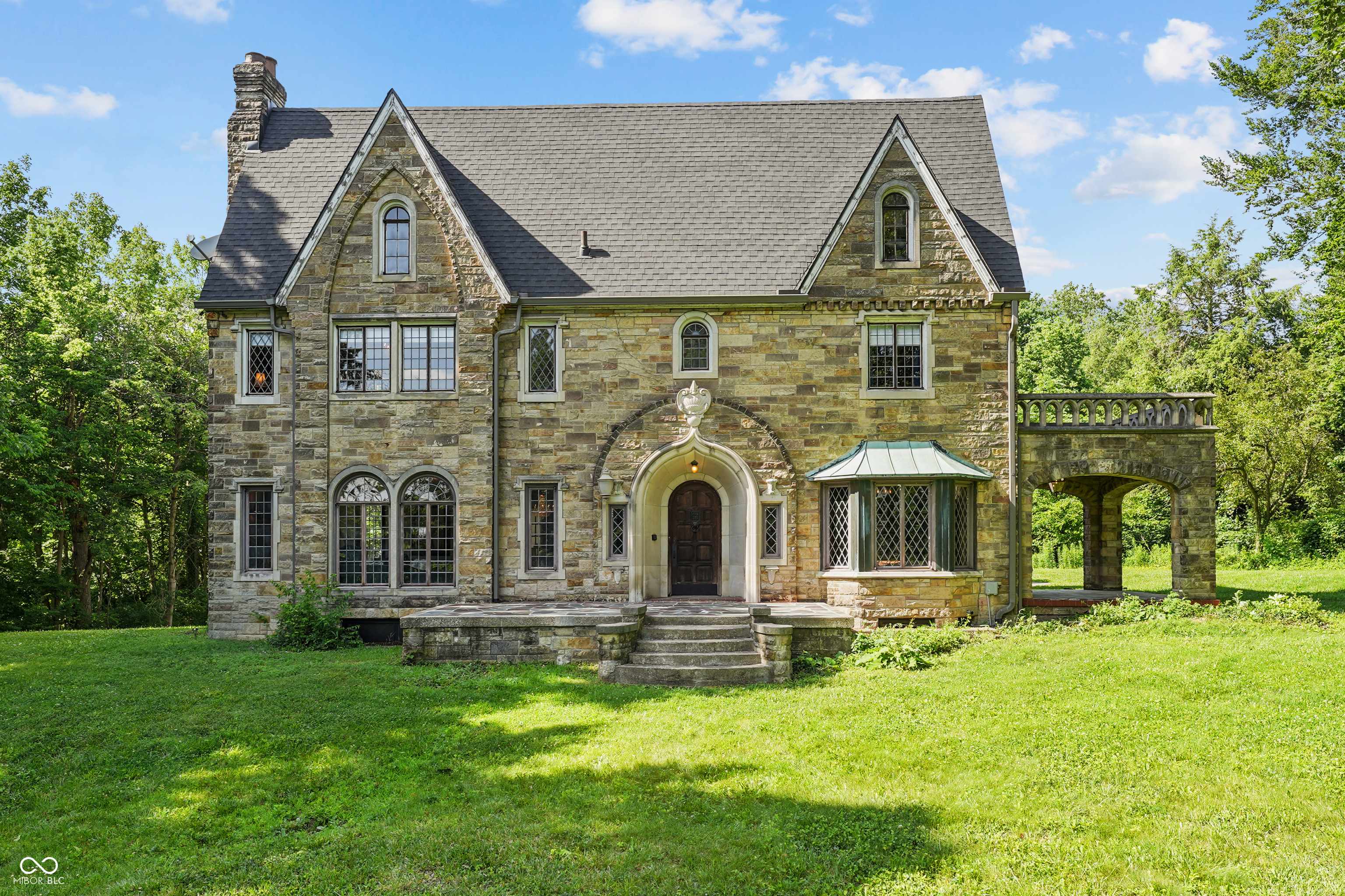 Indianapolis, IN 46228,2421 W 39th ST