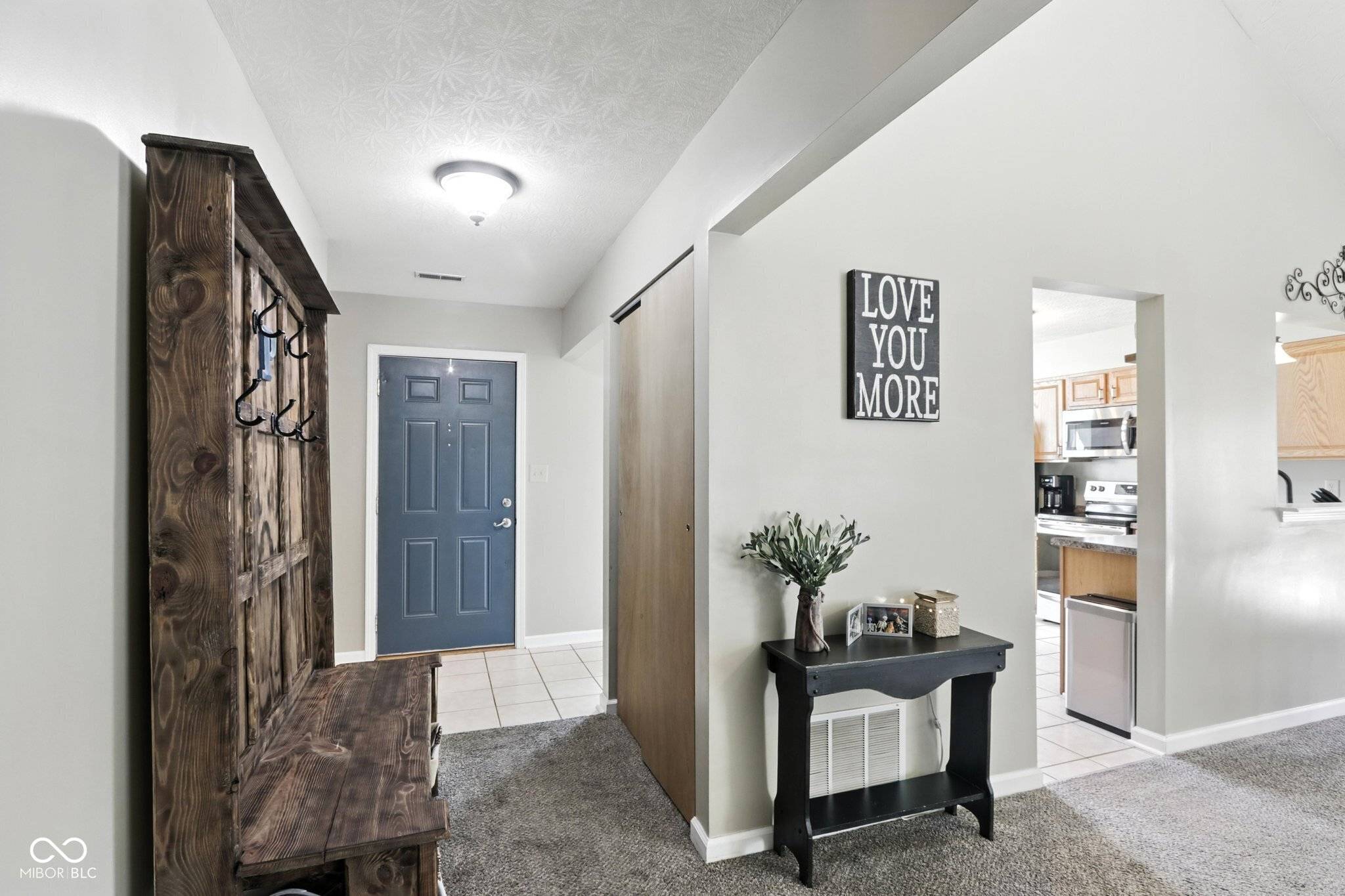 Indianapolis, IN 46227,8929 Sunburst CIR