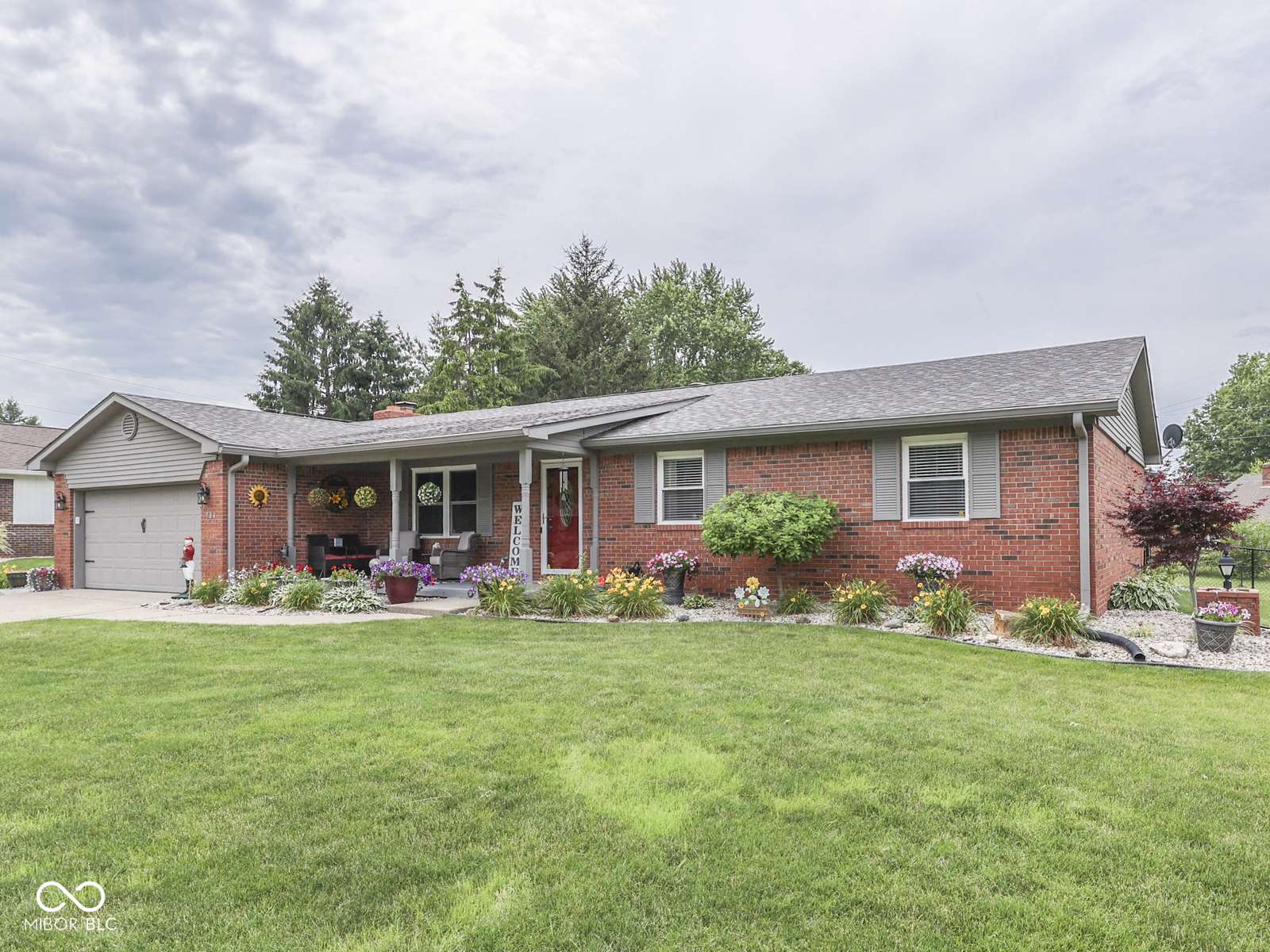 Greenwood, IN 46142,784 S Restin RD