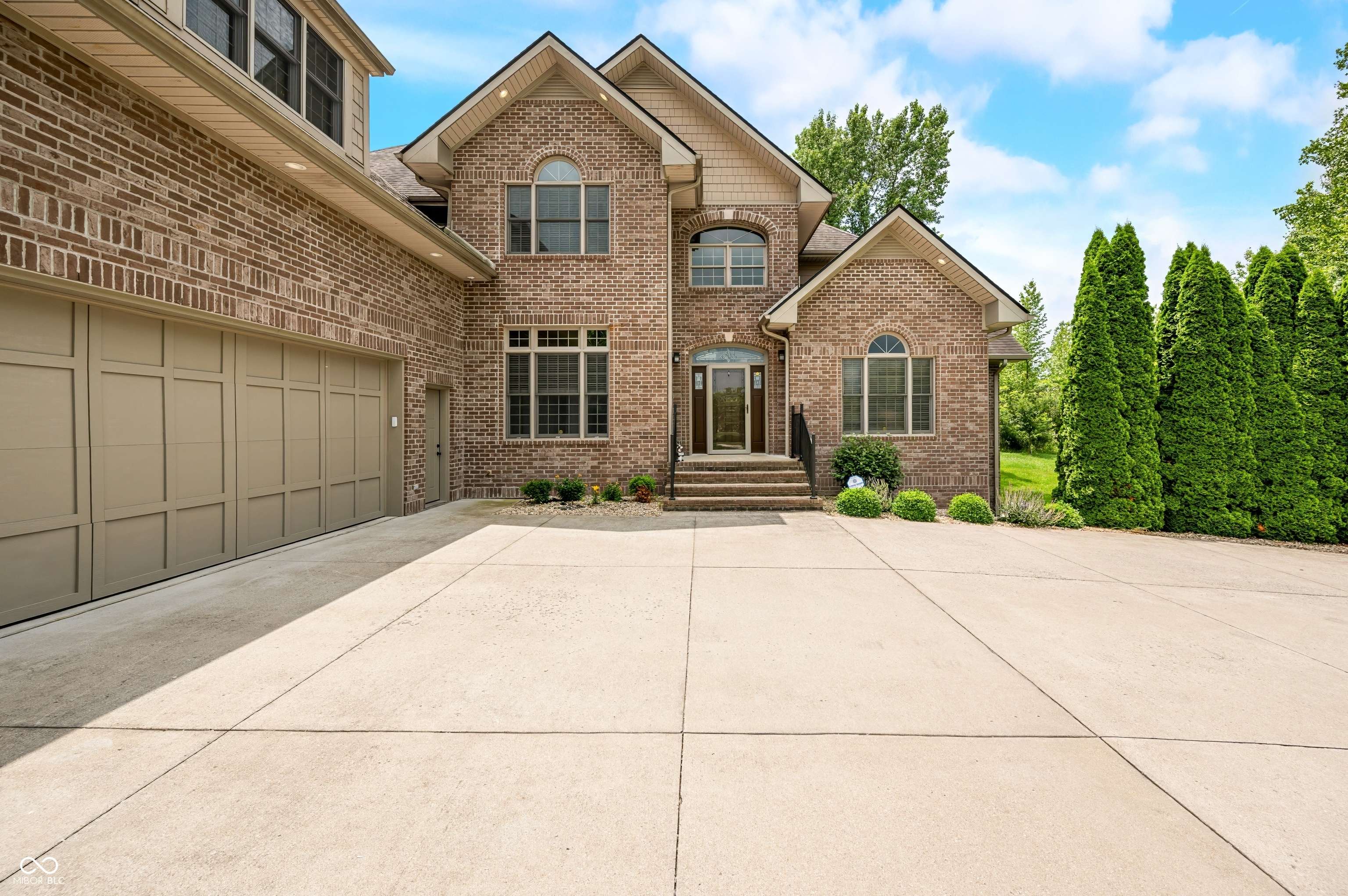 Columbus, IN 47201,1008 Westcreek DR