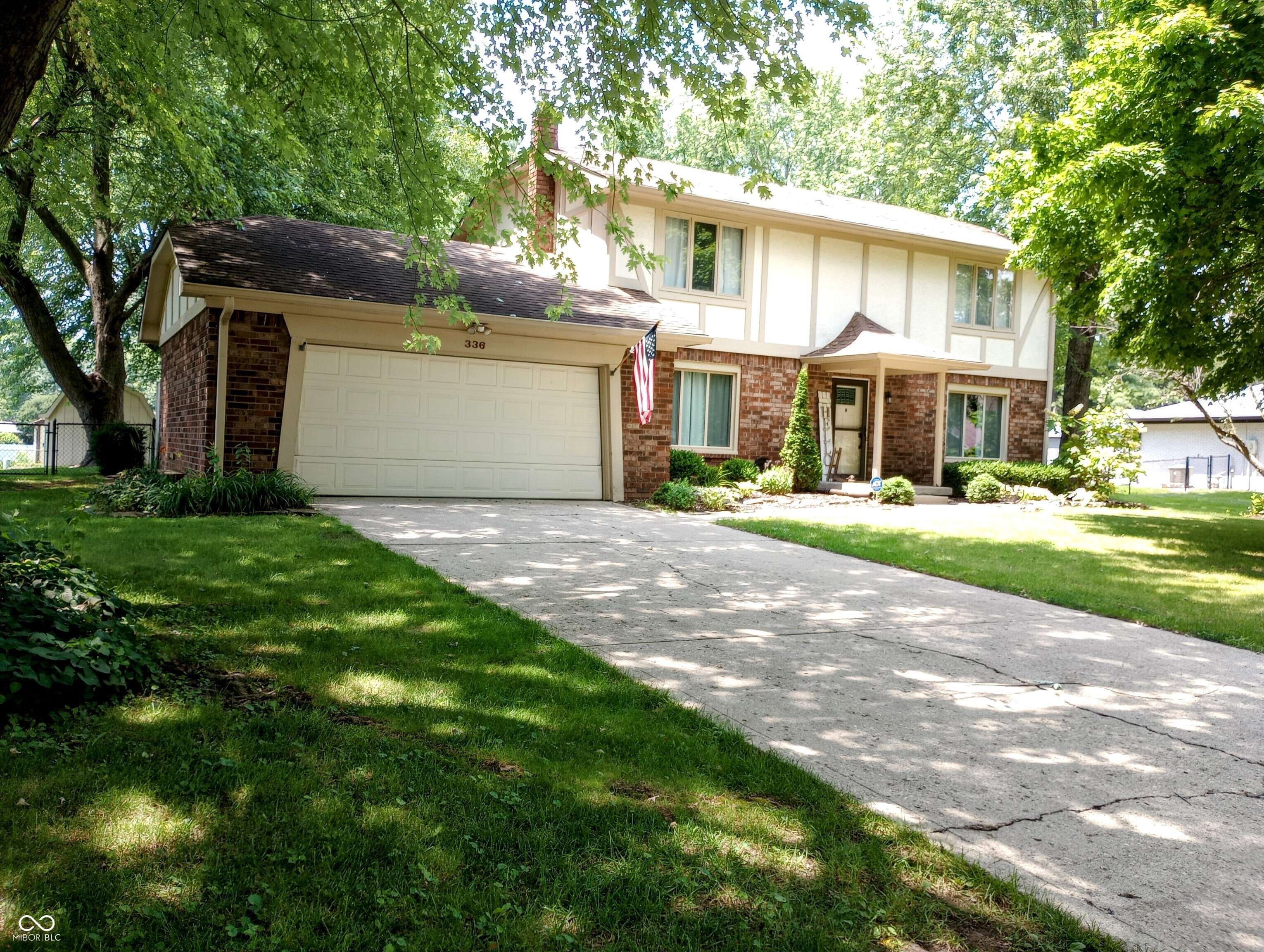 Greenwood, IN 46142,336 N Windsong LN