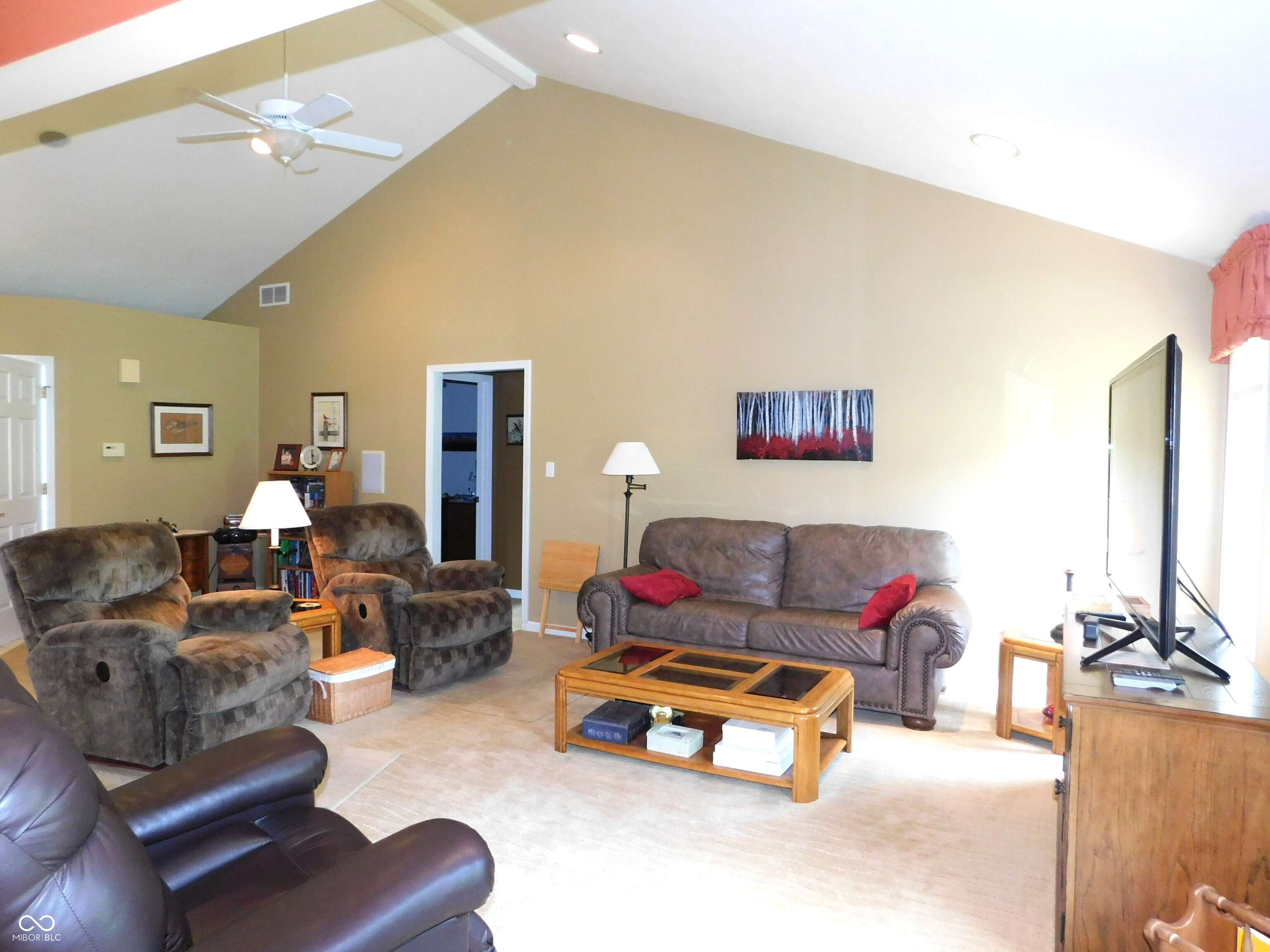 Greensburg, IN 47240,1033 E Tara RD