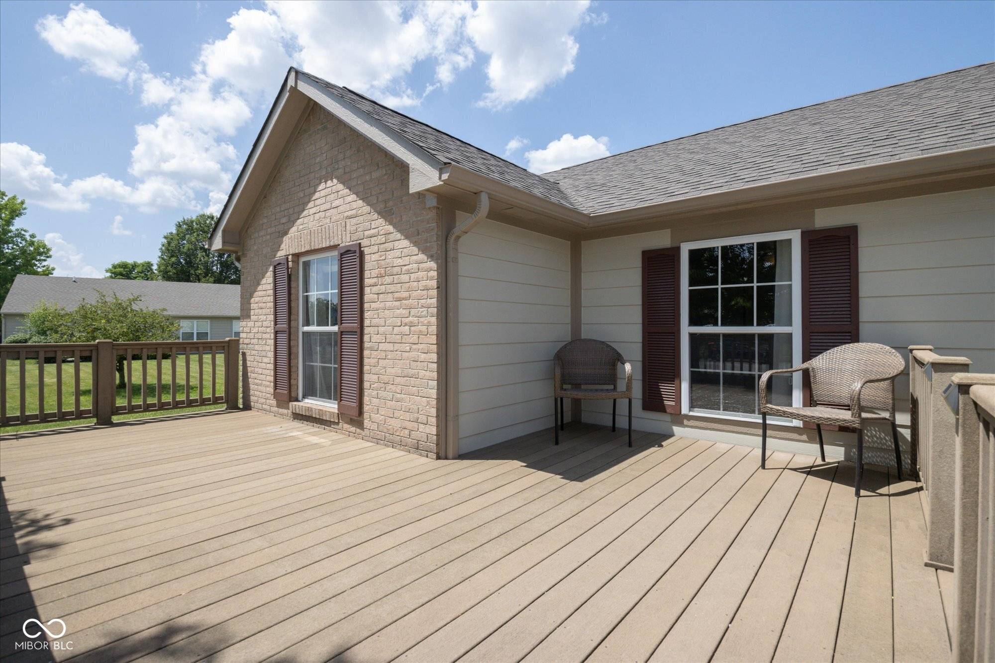Indianapolis, IN 46237,5642 Southern Mist DR
